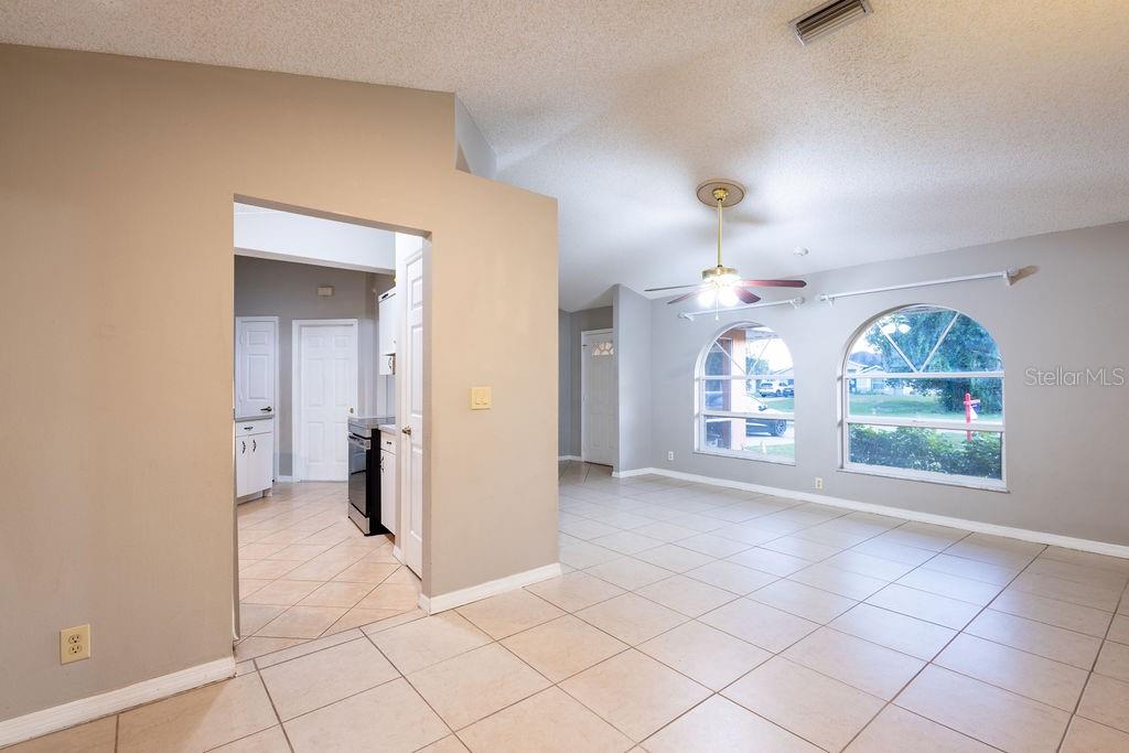 1570 S Biscayne Dr Property Photo 3
