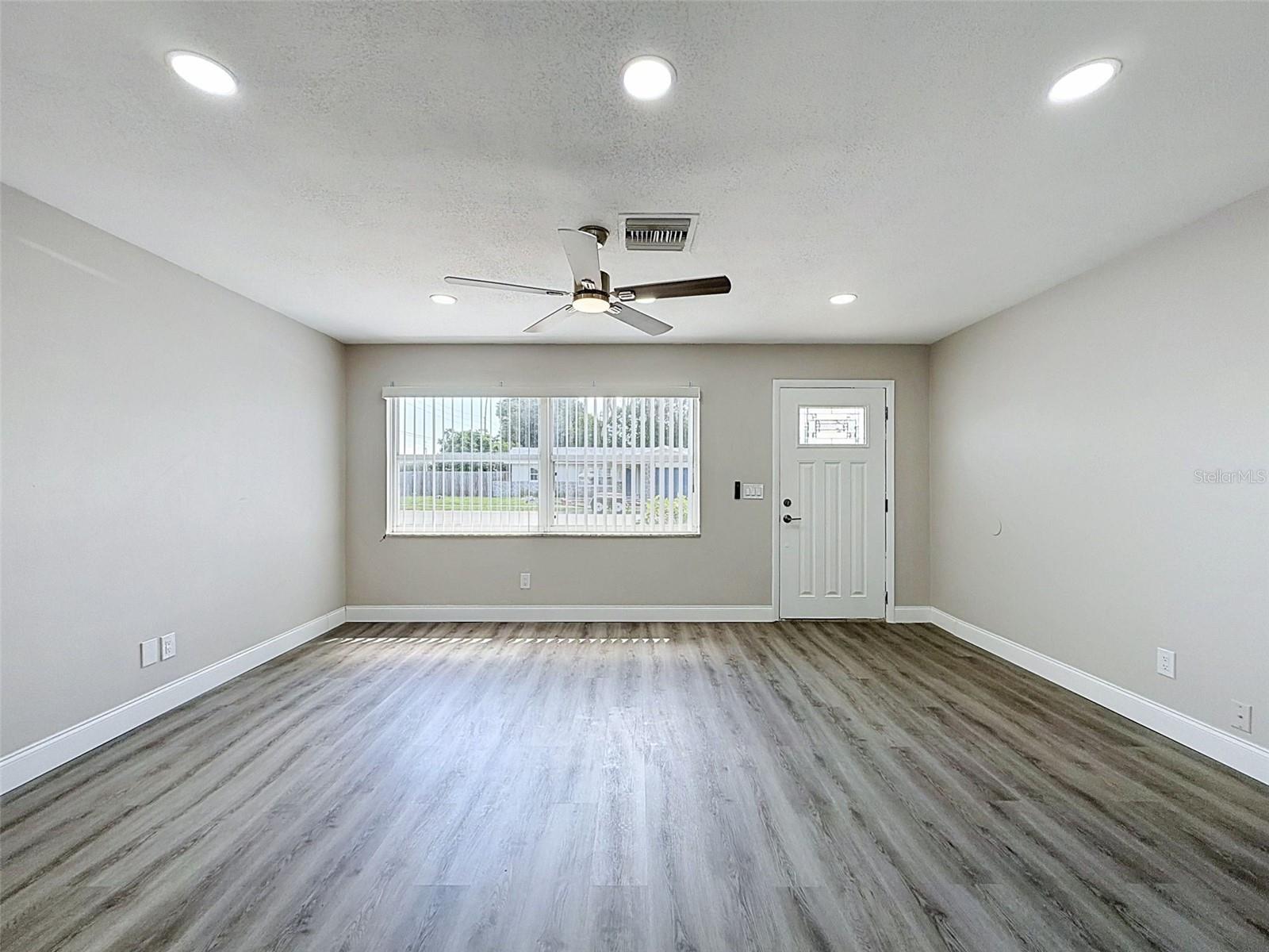 14998 Mockingbird Ln Property Photo 5