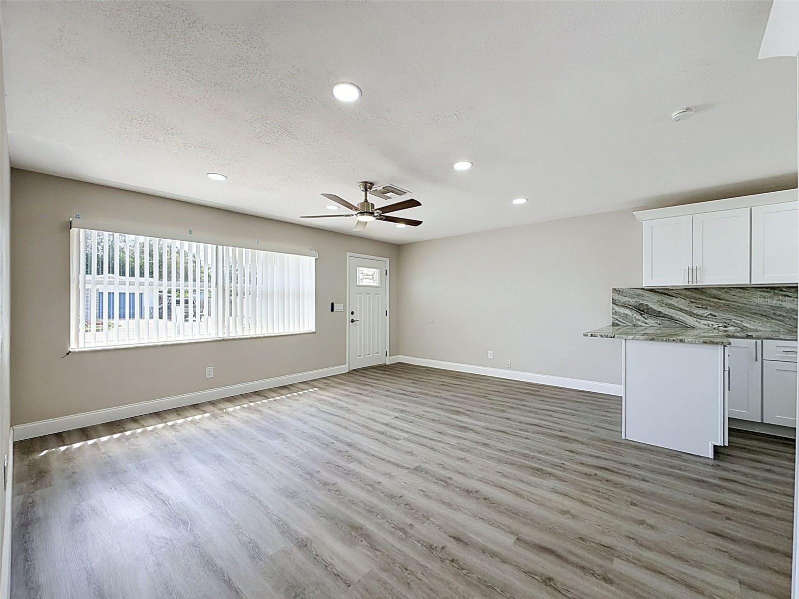 14998 Mockingbird Ln Property Photo 6