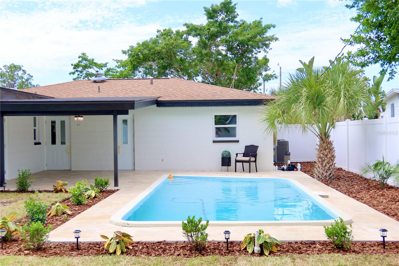 5671 Orange Rd Property Photo 4
