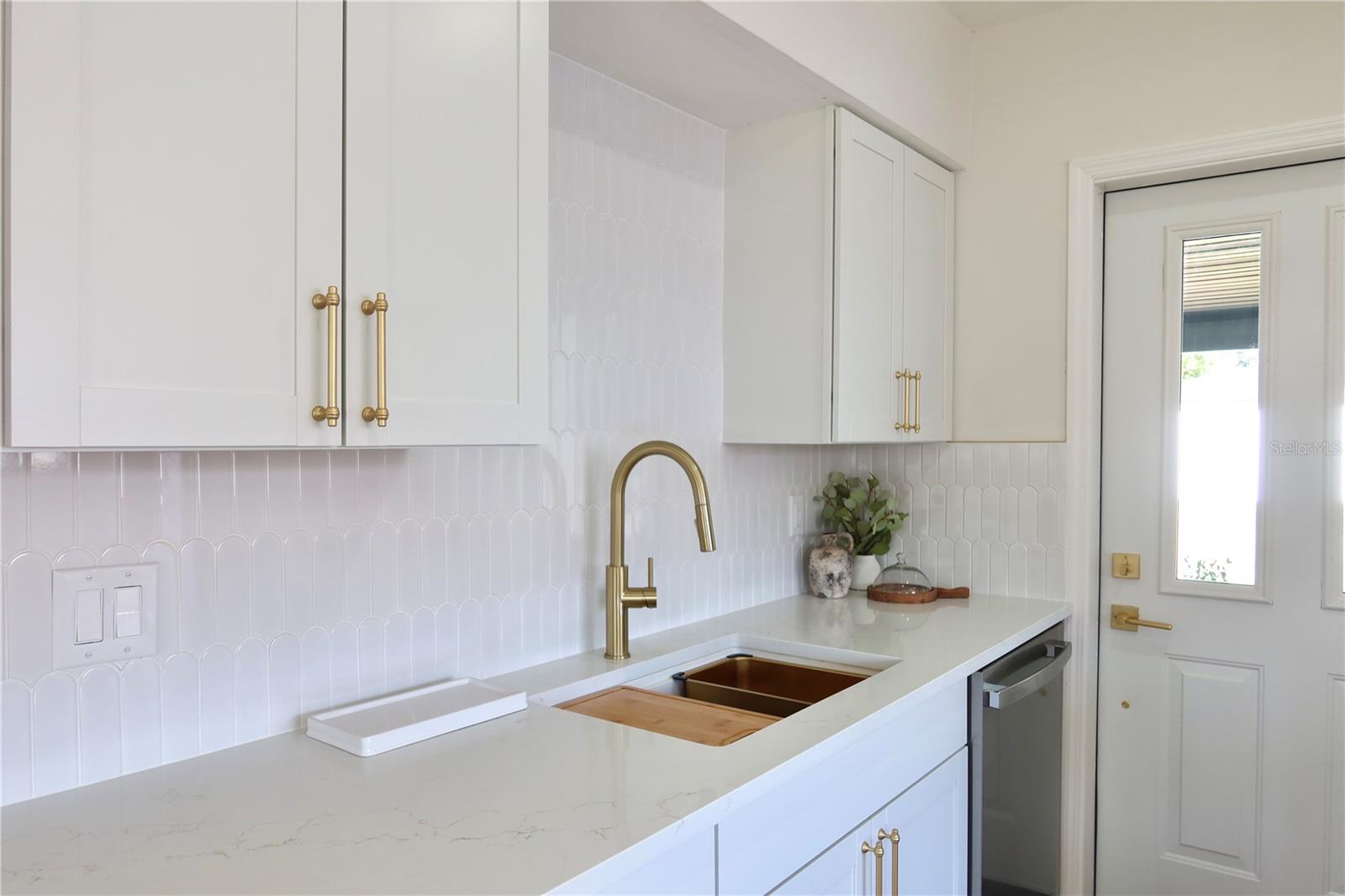 5671 Orange Rd Property Photo 11