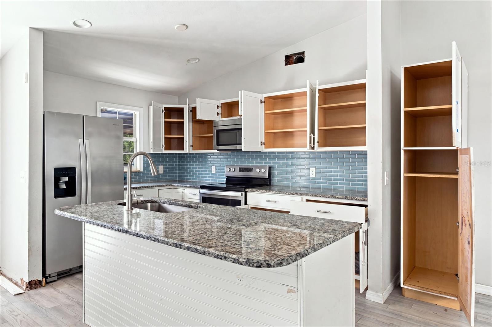 10480 Clarion St Property Photo 10