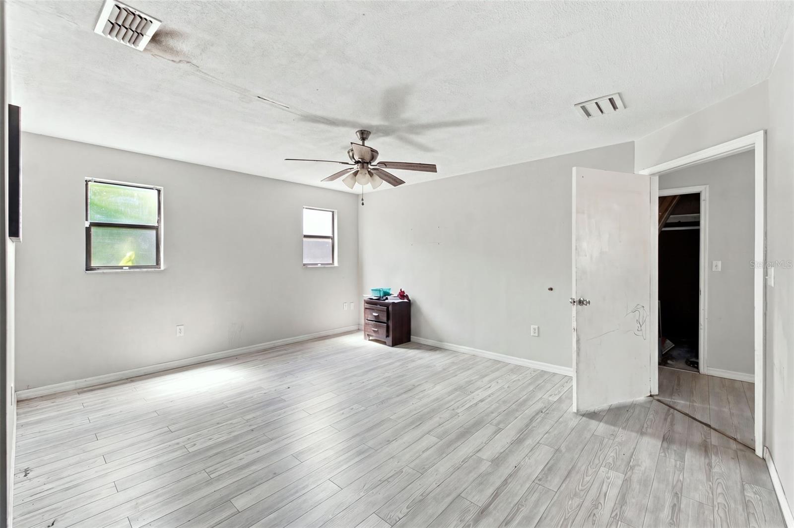 10480 Clarion St Property Photo 14