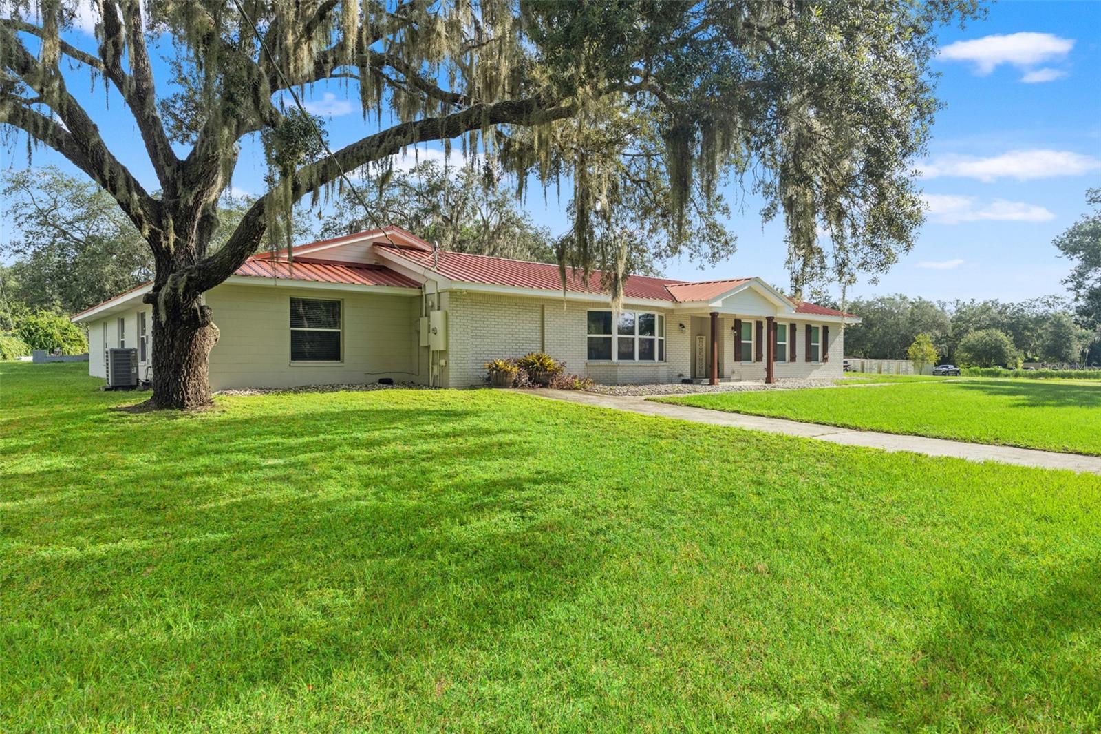 20319 Painter Pl Property Photo 1