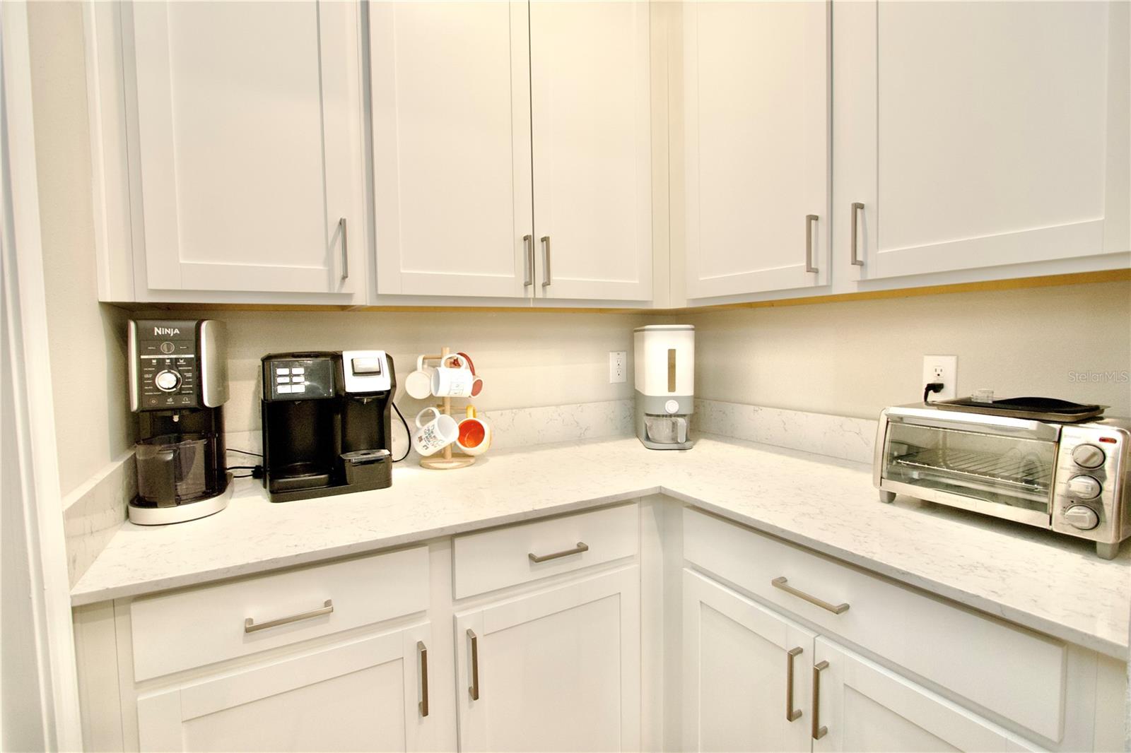 9723 Coneflower Ct Property Photo 15