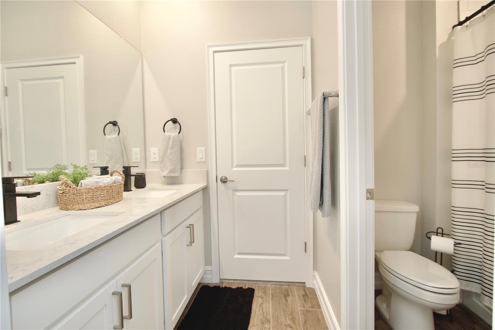 9723 Coneflower Ct Property Photo 28
