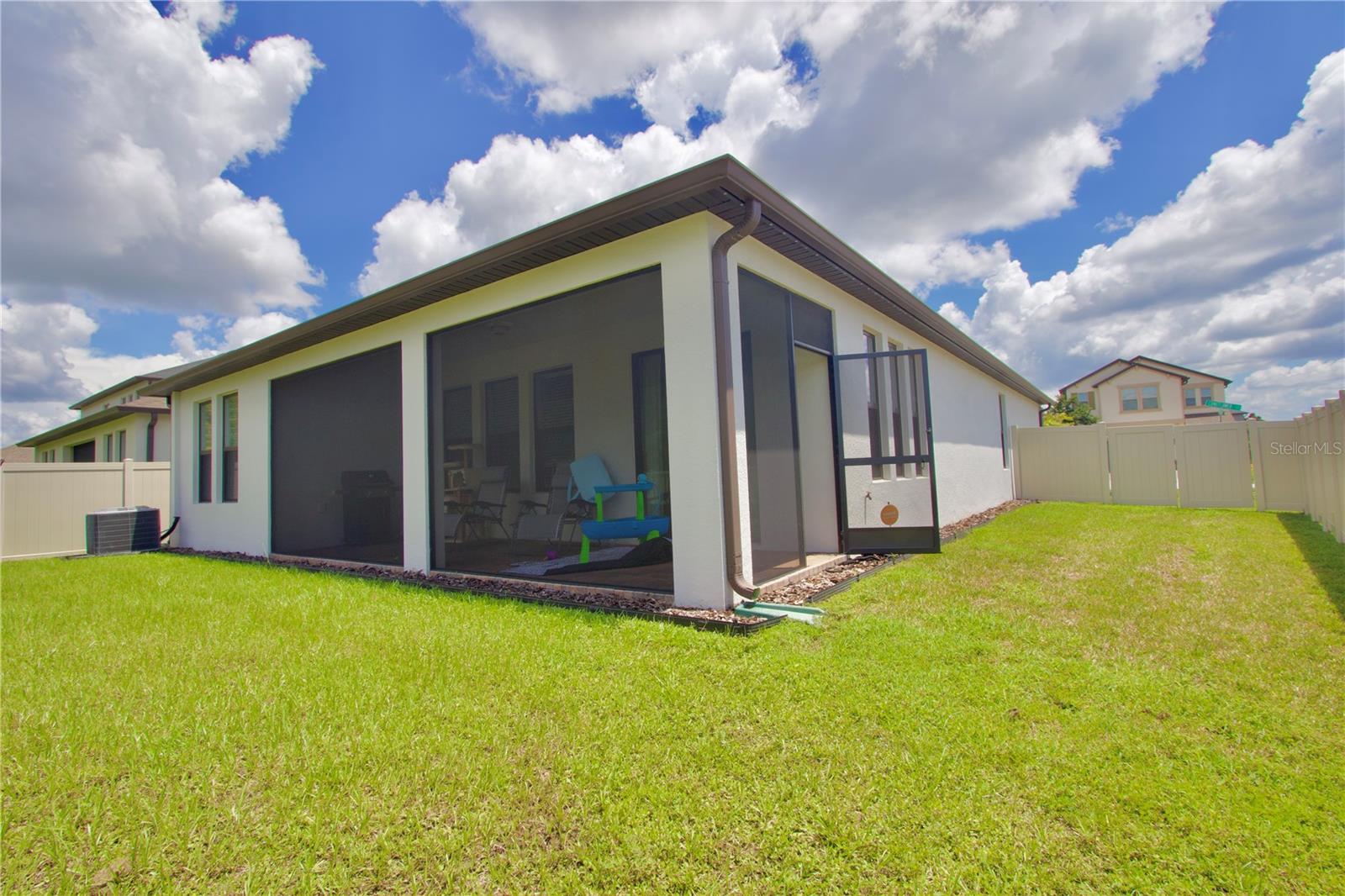 9723 Coneflower Ct Property Photo 31