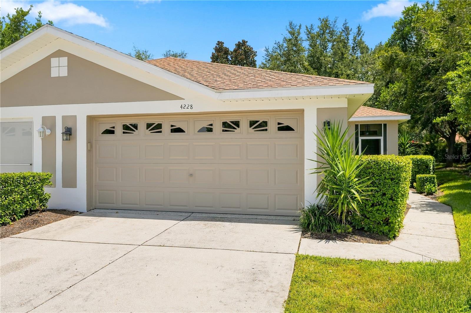 4228 Silver Star Dr Property Photo 1