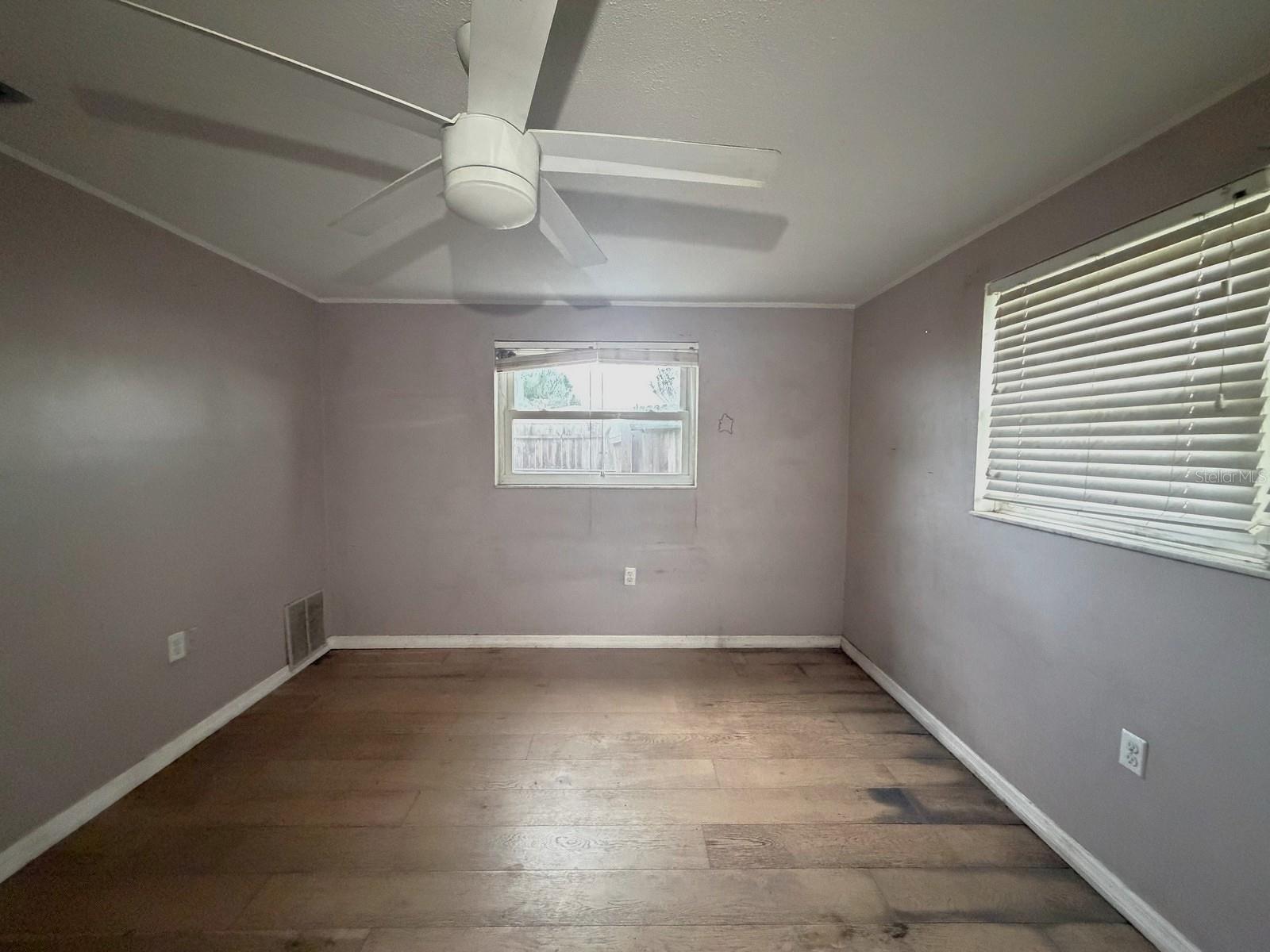 3221 Roxbury Dr Property Photo 17
