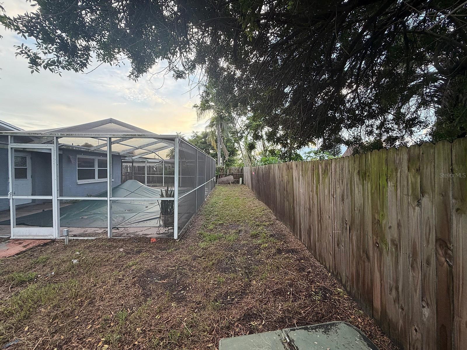 3221 Roxbury Dr Property Photo 20