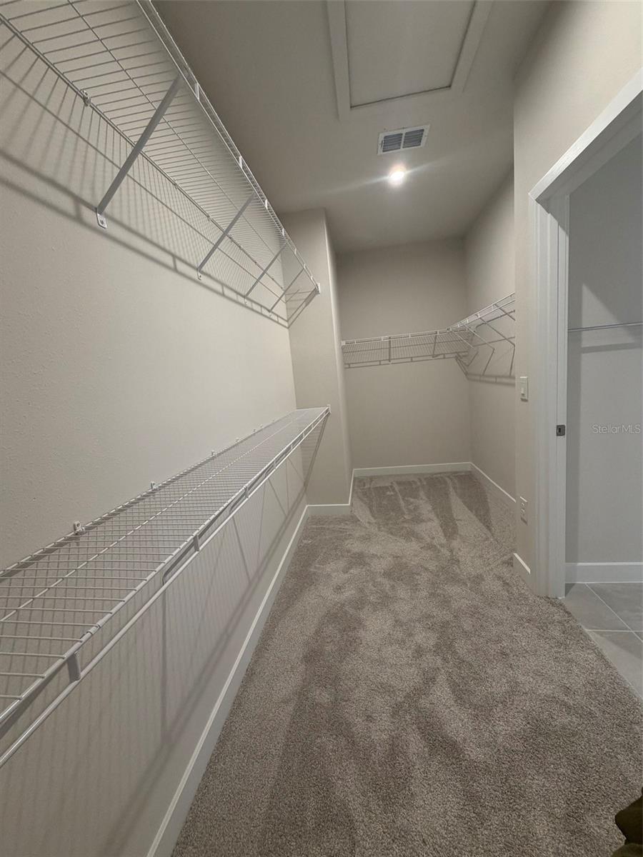 18716 Highland Dew St Property Photo 10