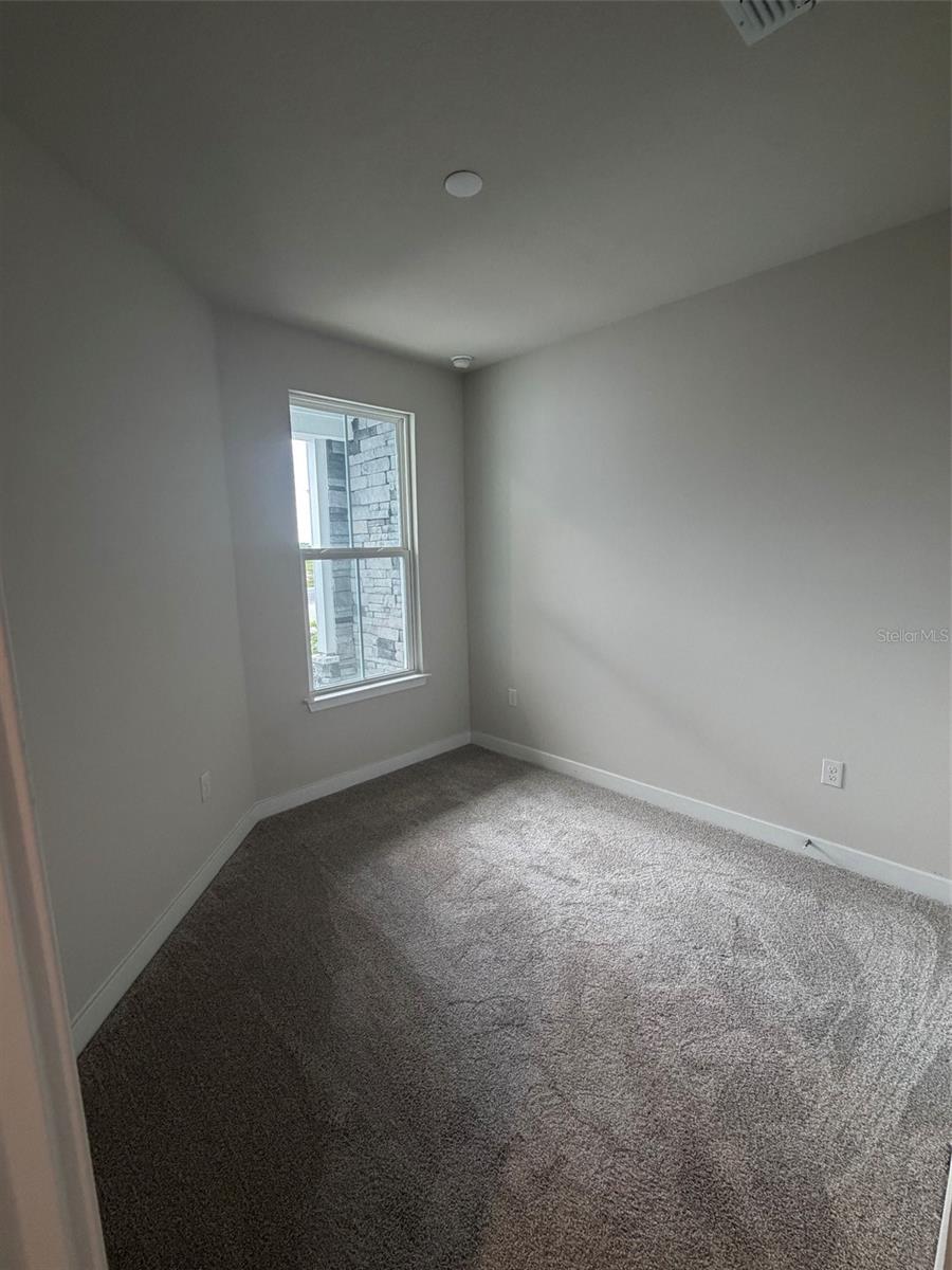 18716 Highland Dew St Property Photo 12