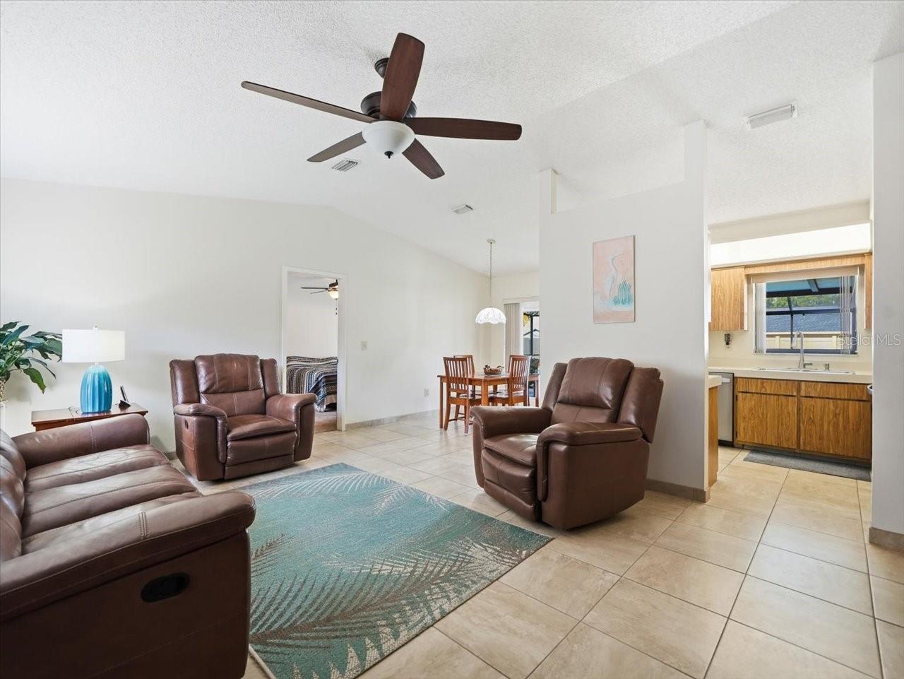 3213 Gibson Ave Property Photo 17
