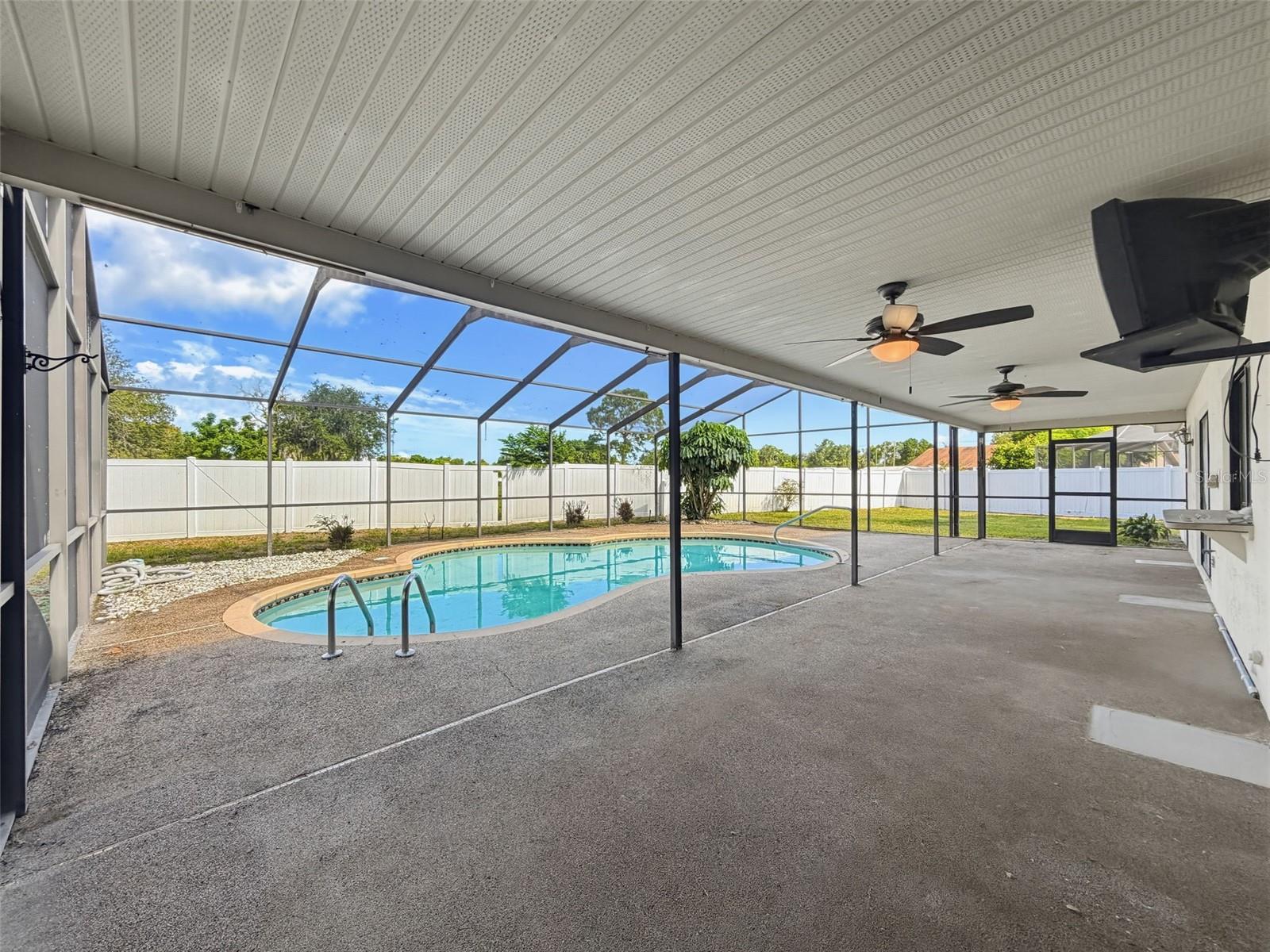 13241 Hillwood Cir Property Photo 32