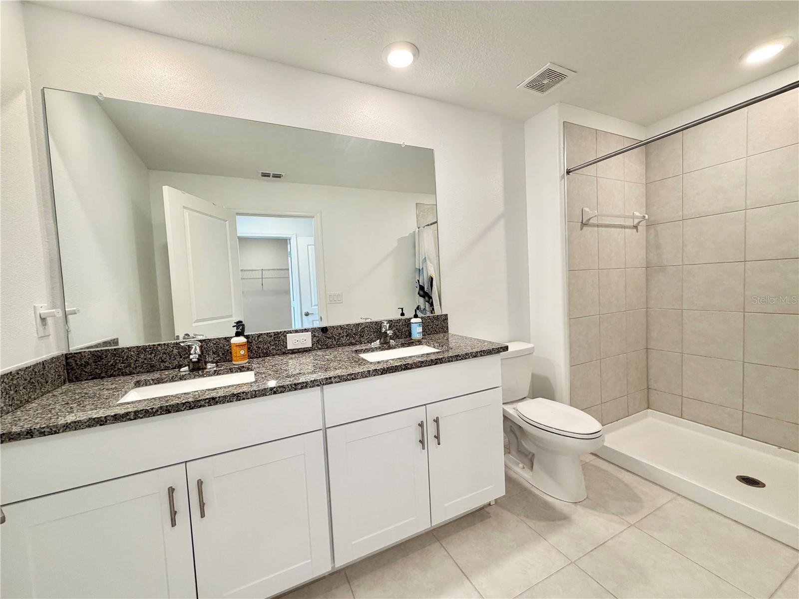 2578 Charlan Ct Property Photo 23