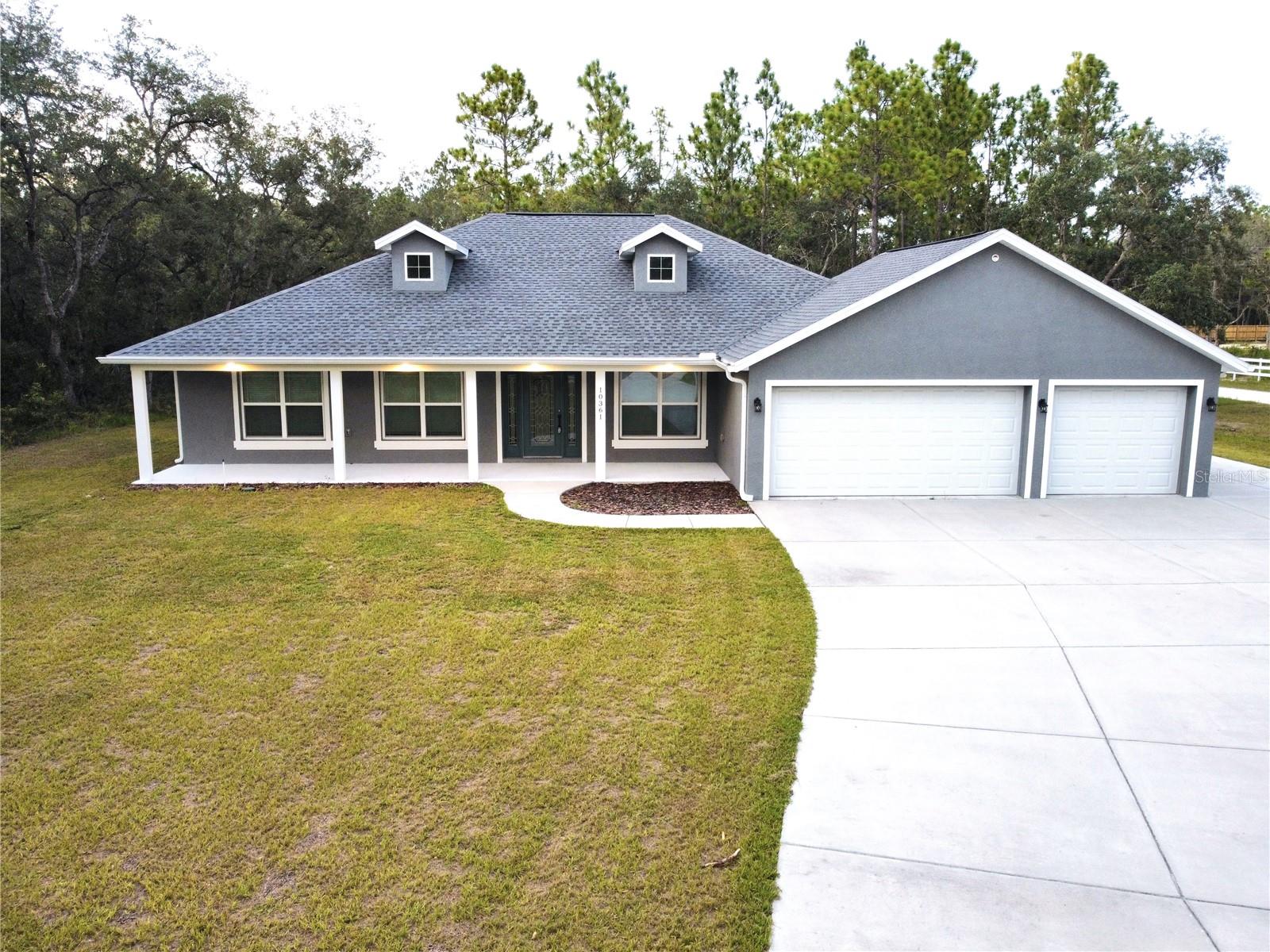 10361 Thrasher Ave Property Photo 4