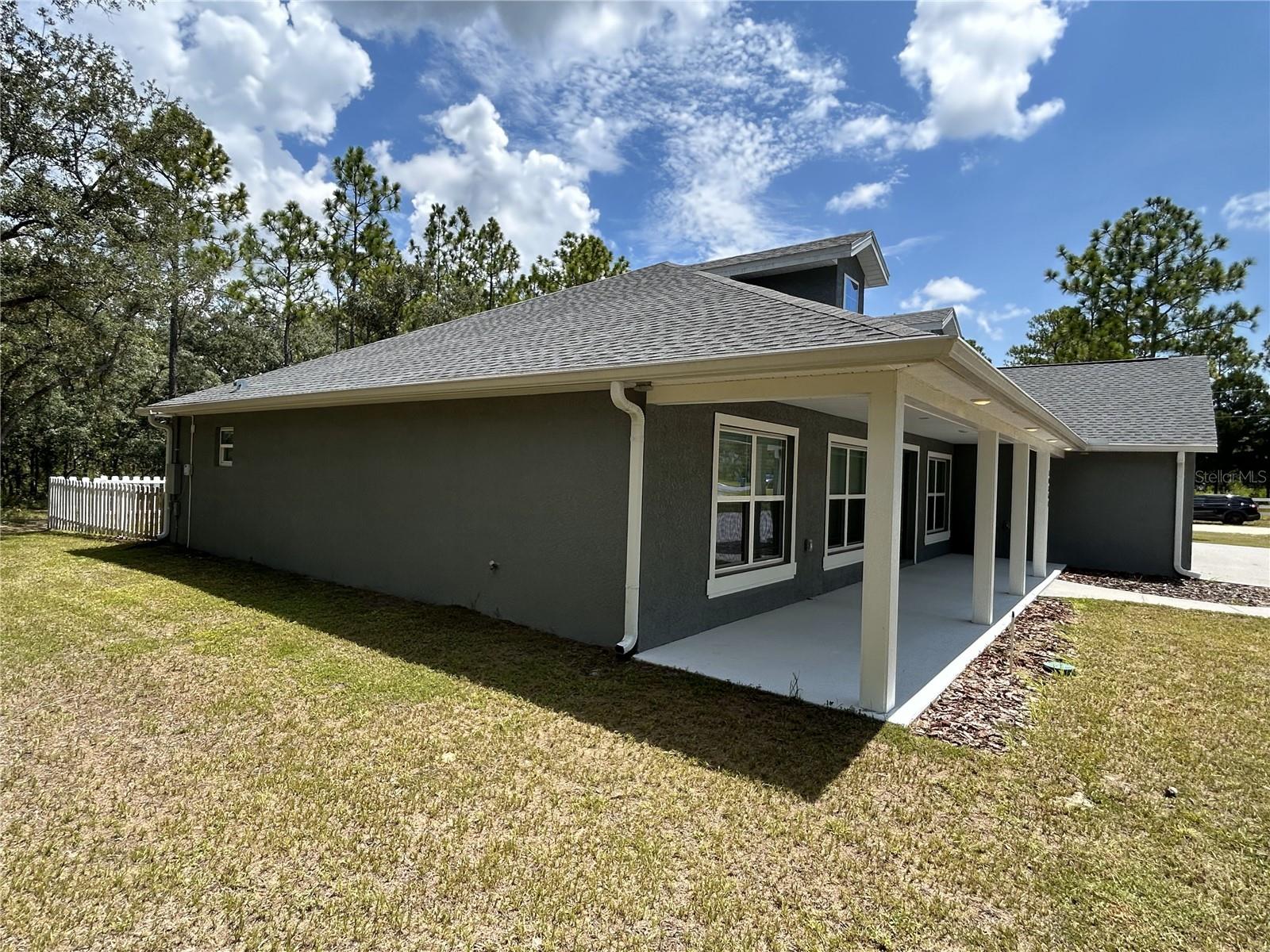 10361 Thrasher Ave Property Photo 5