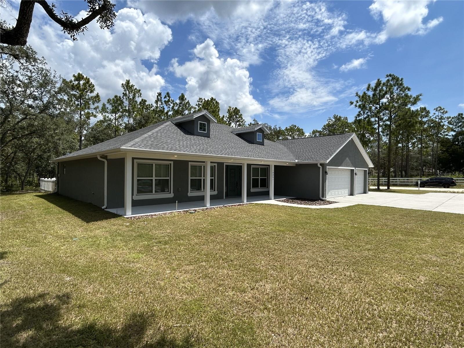 10361 Thrasher Ave Property Photo 6