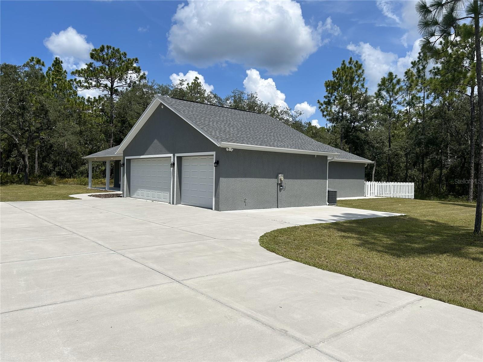 10361 Thrasher Ave Property Photo 7