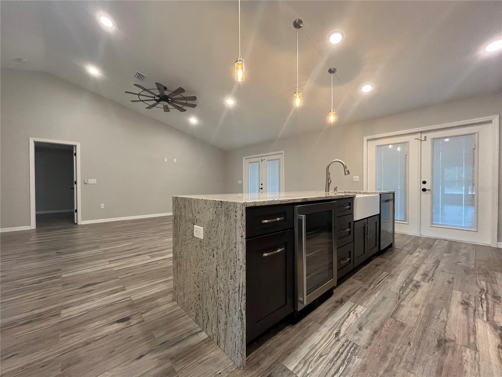 10361 Thrasher Ave Property Photo 14