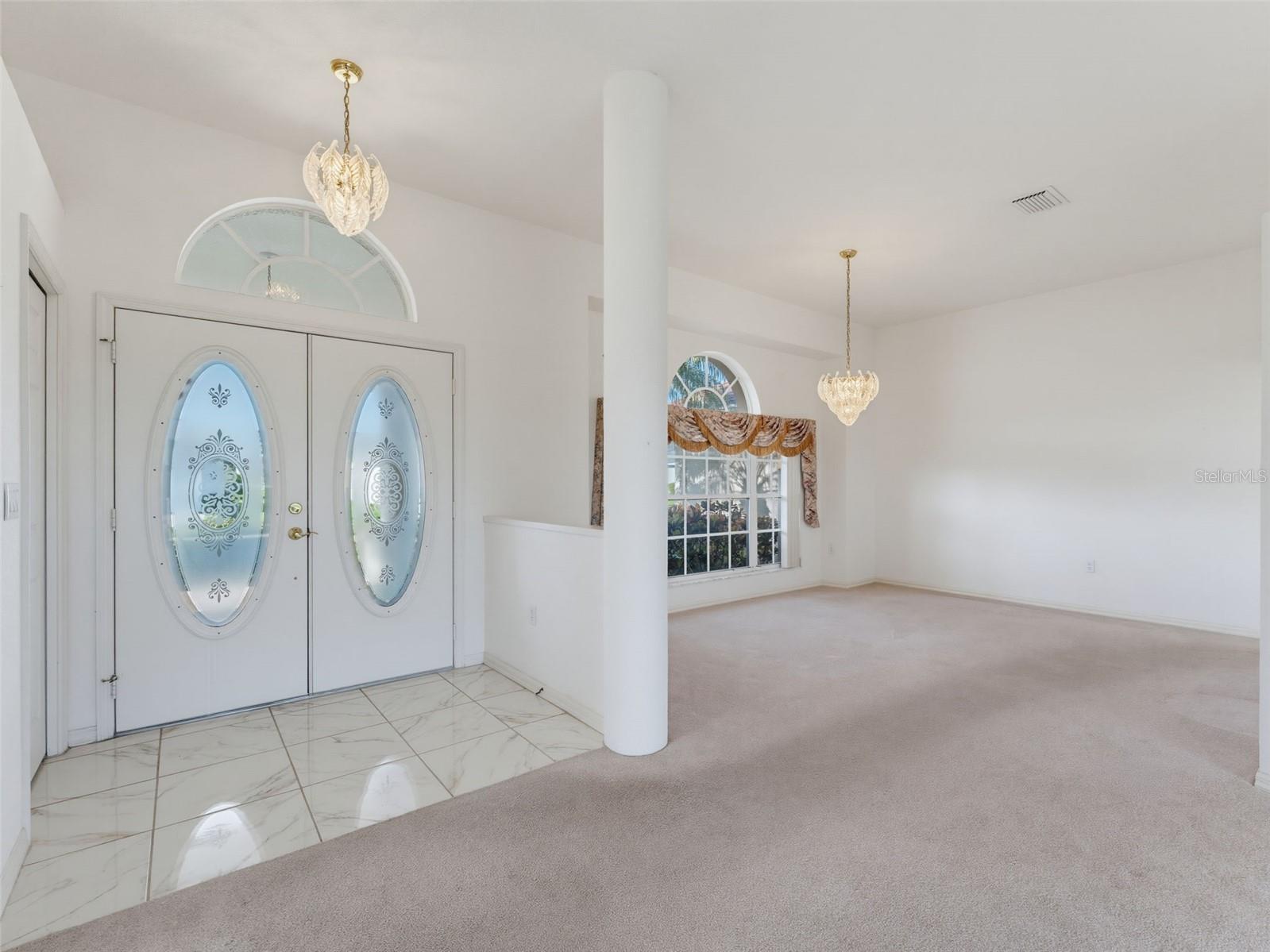 8425 Danbury Ln Property Photo 6