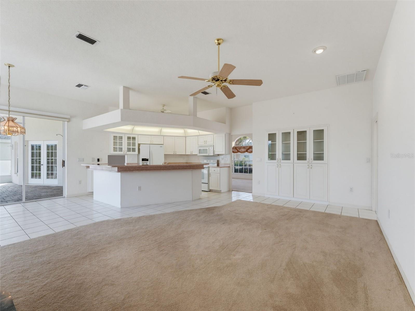 8425 Danbury Ln Property Photo 25