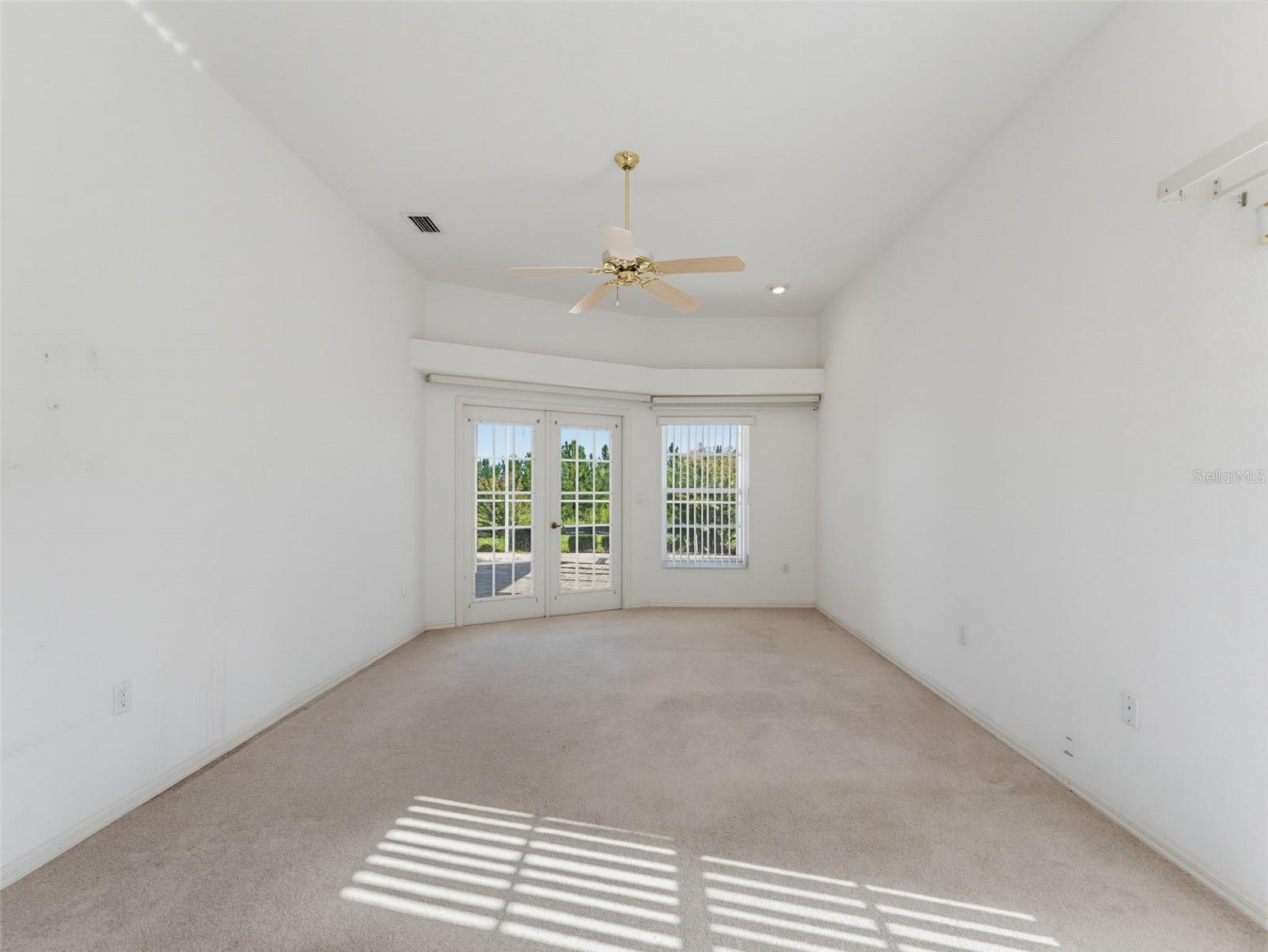 8425 Danbury Ln Property Photo 29