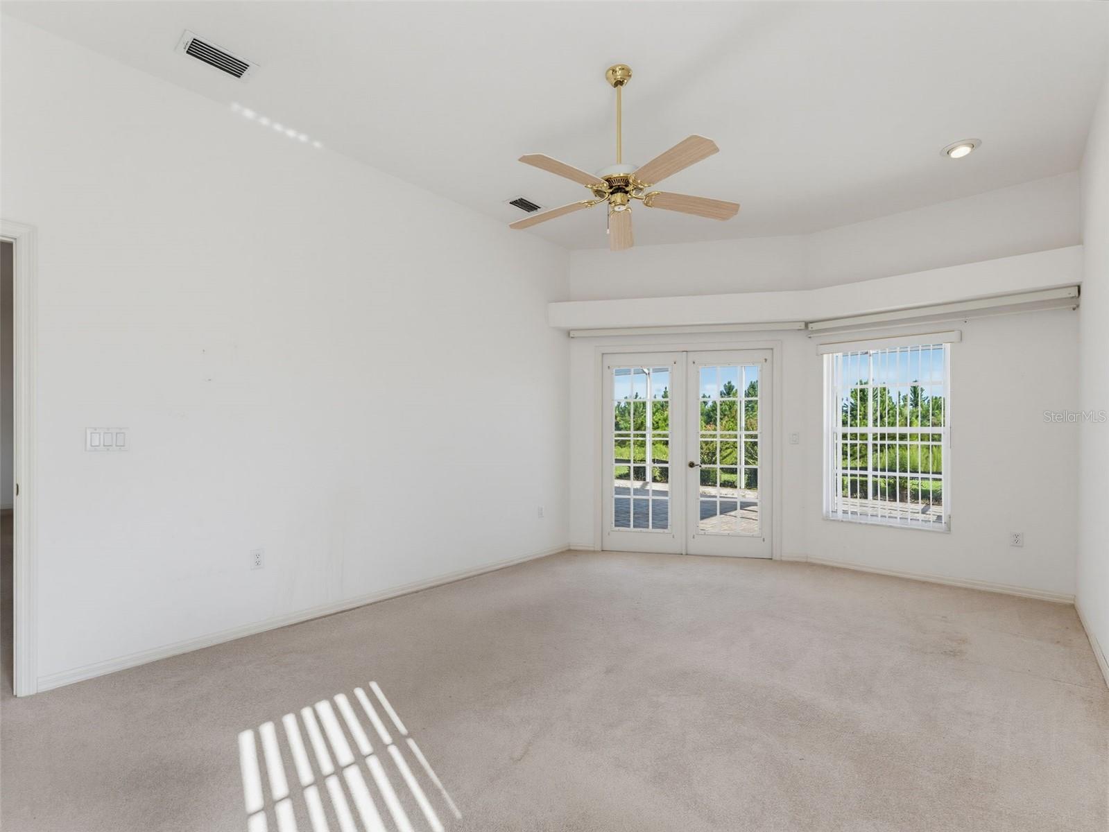 8425 Danbury Ln Property Photo 36