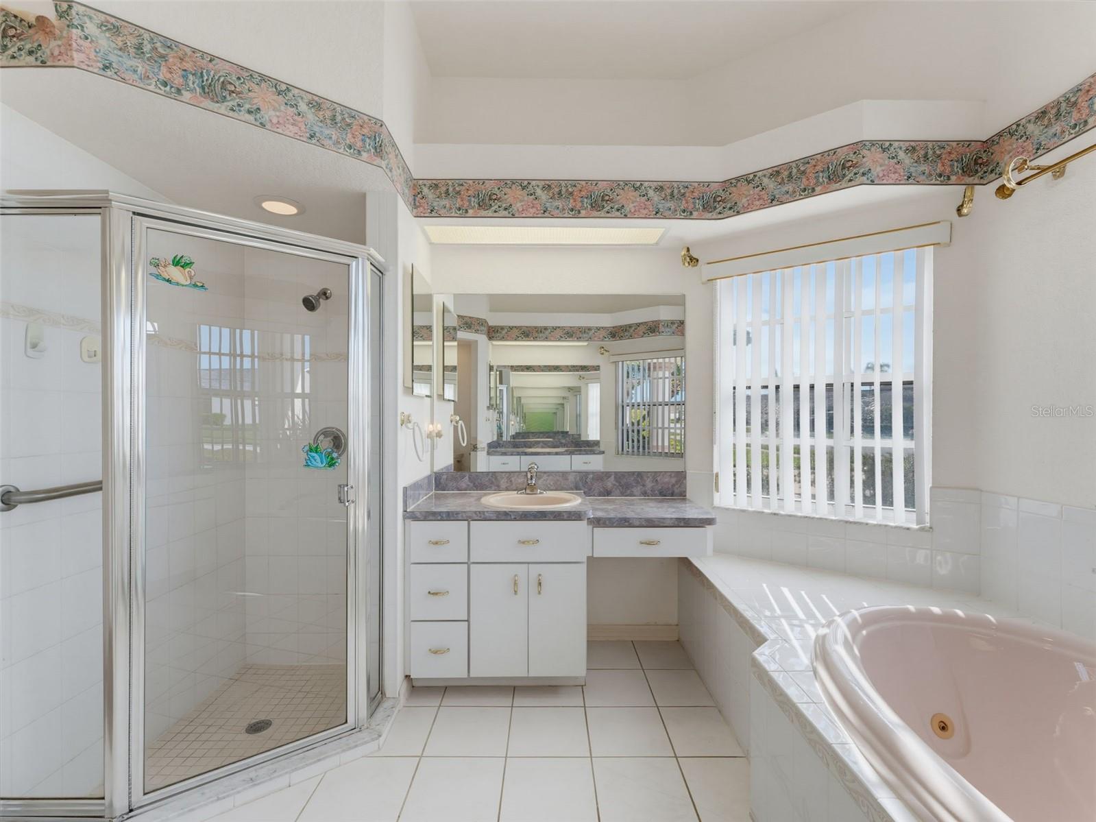 8425 Danbury Ln Property Photo 38