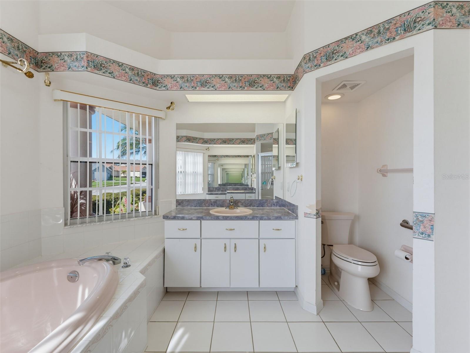 8425 Danbury Ln Property Photo 39