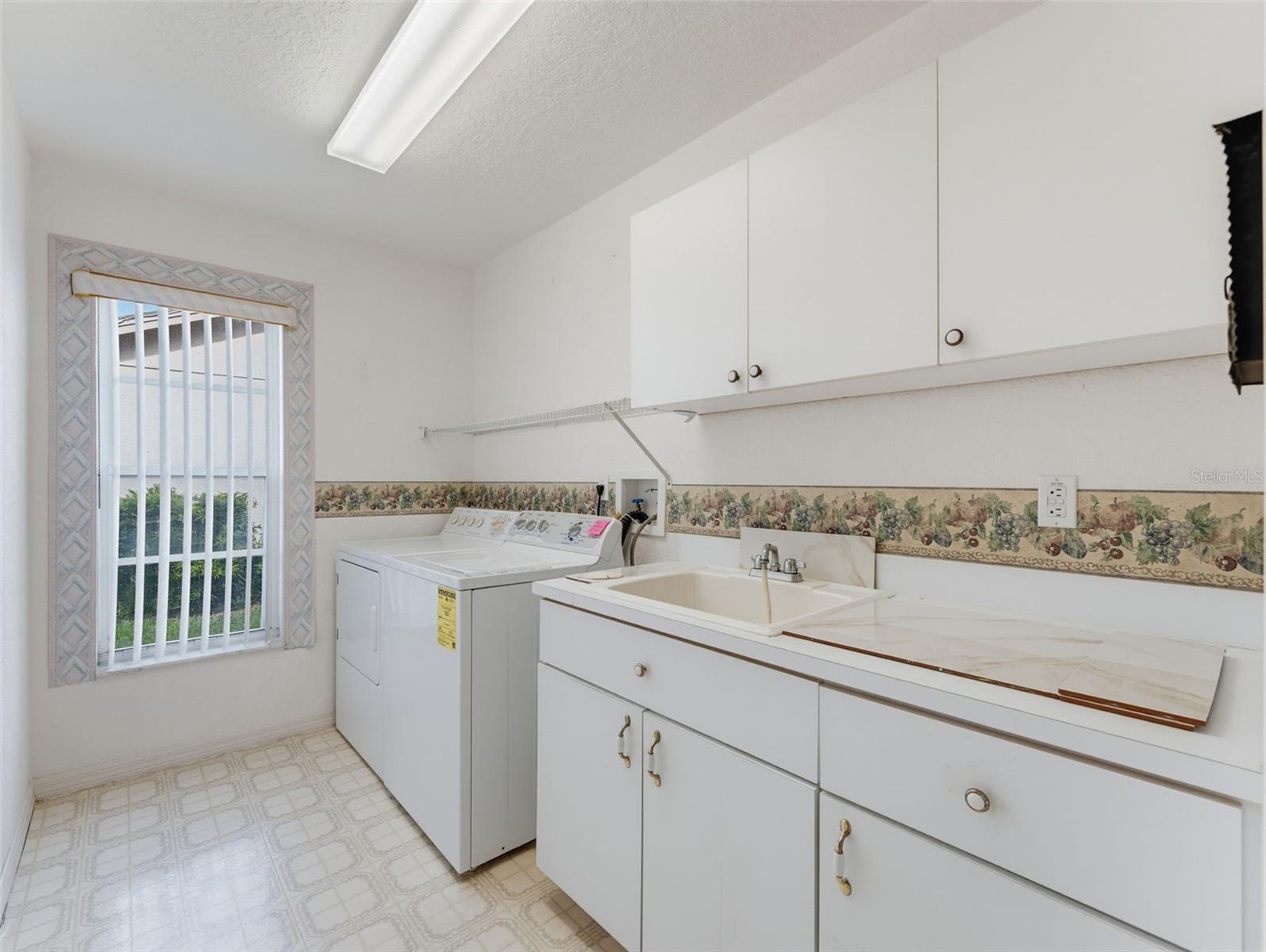 8425 Danbury Ln Property Photo 50