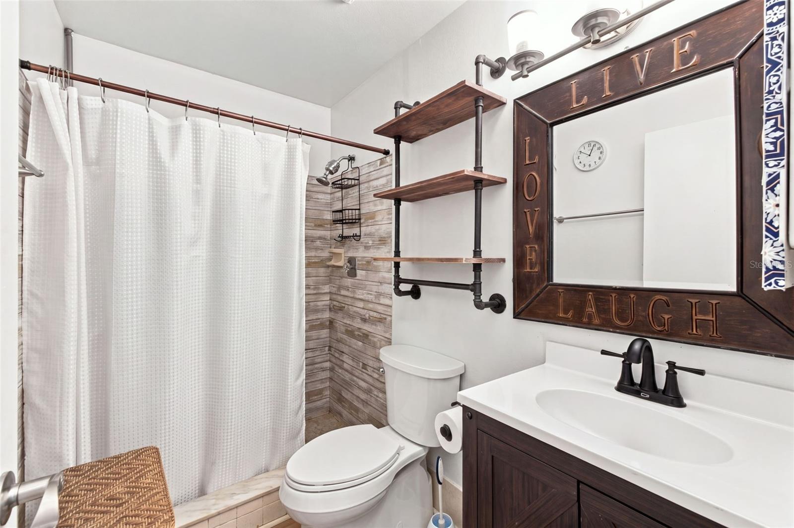 6482 Fairlawn St Property Photo 21