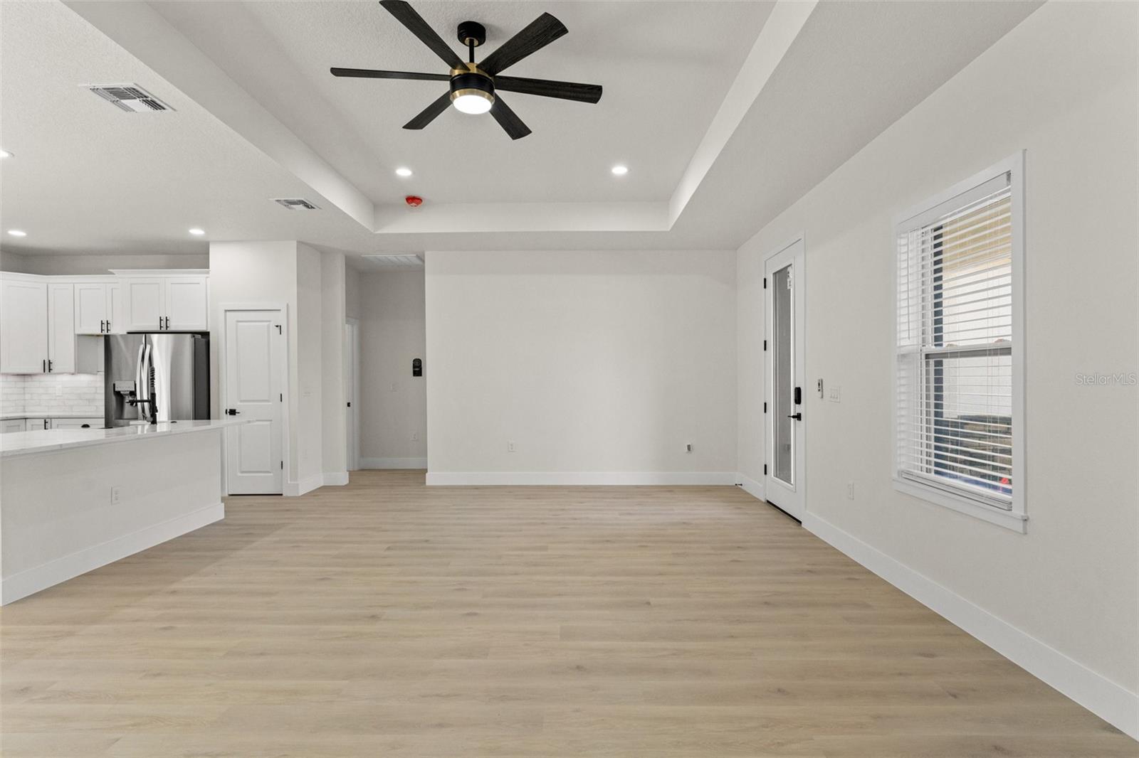 10439 Gypsy Ave Property Photo 3