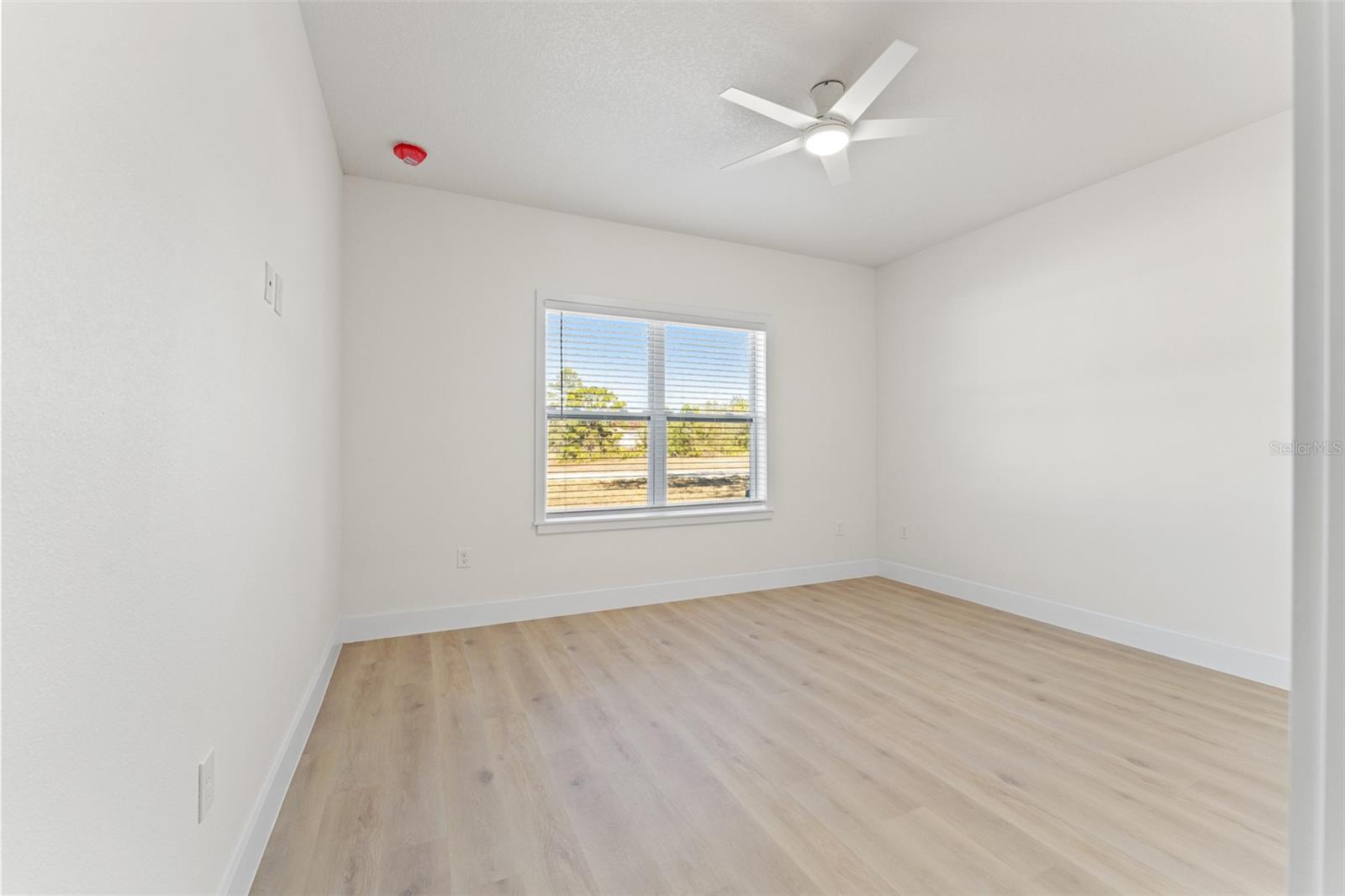 10439 Gypsy Ave Property Photo 15