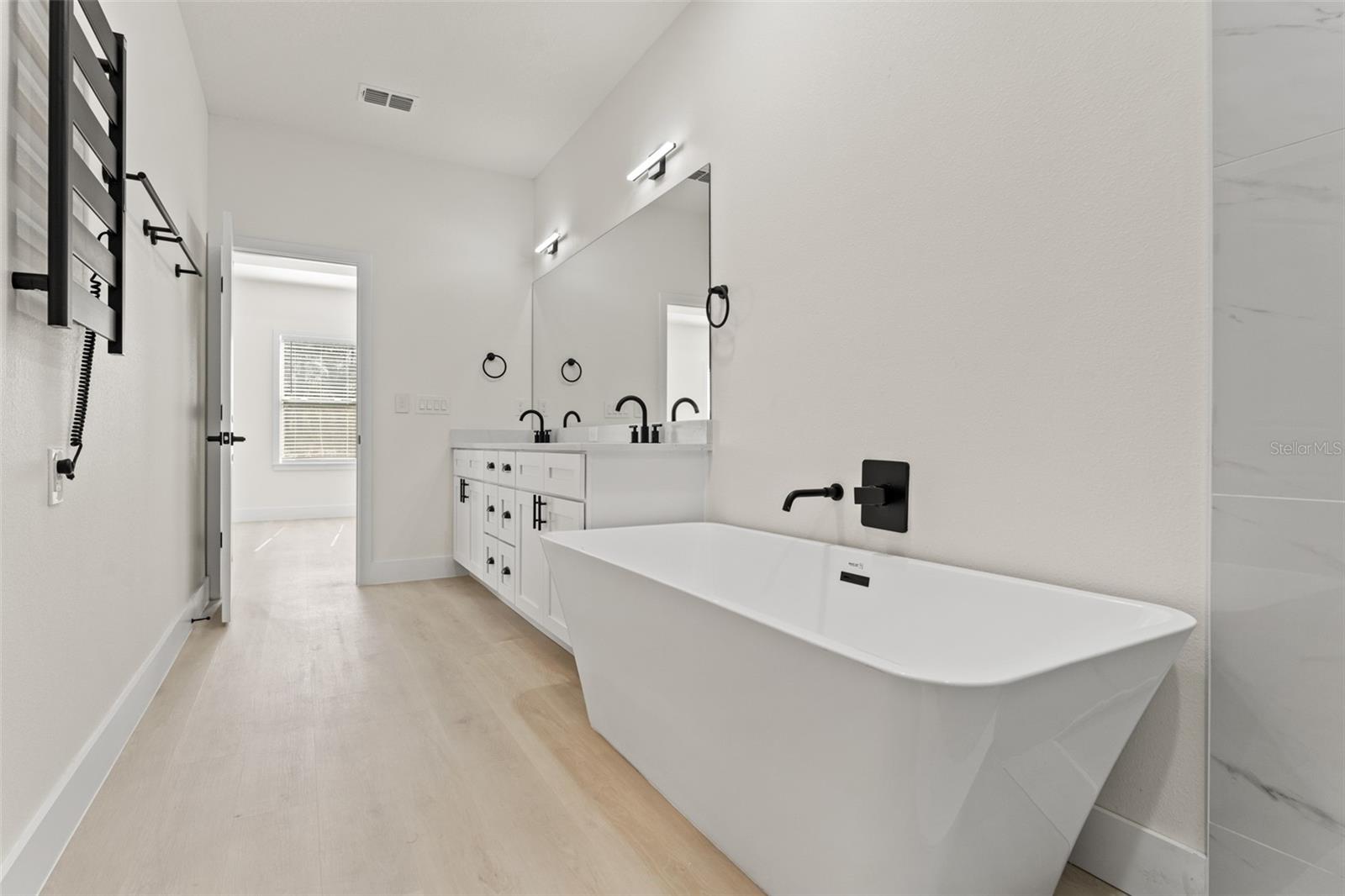 10439 Gypsy Ave Property Photo 24