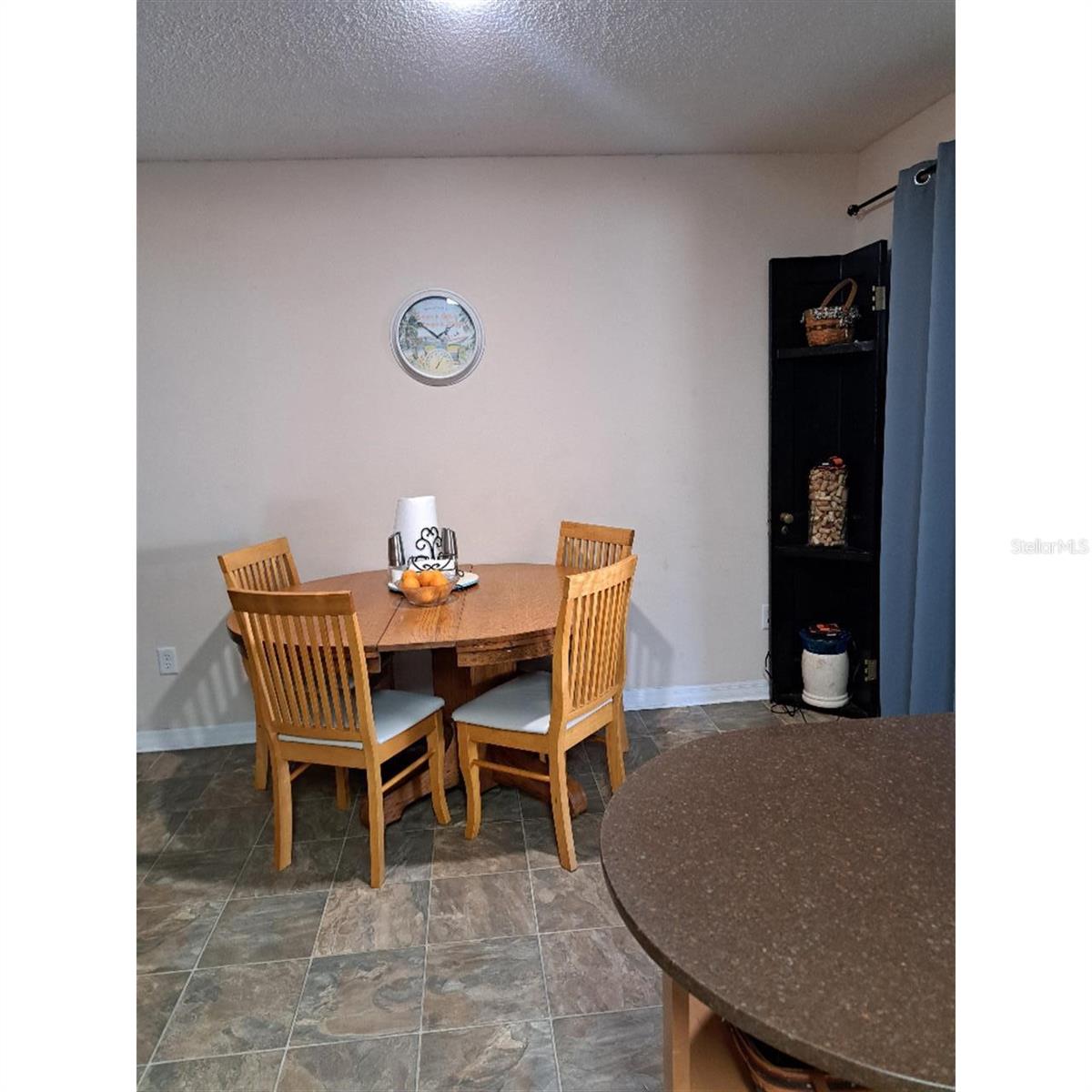 11301 Huggins St Property Photo 6