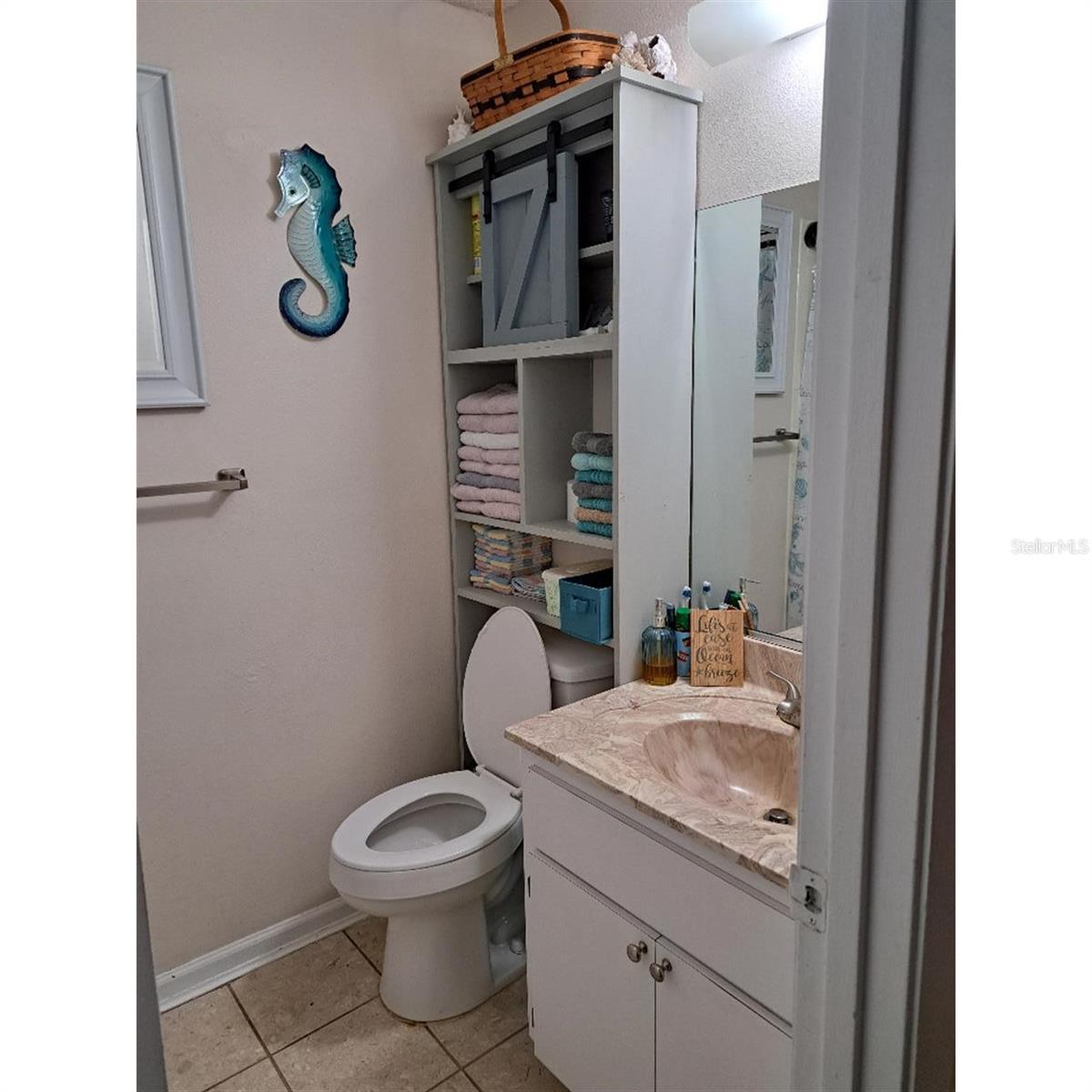 11301 Huggins St Property Photo 8