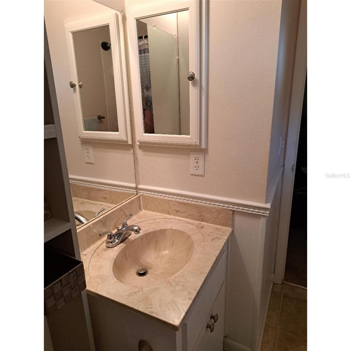 11301 Huggins St Property Photo 11