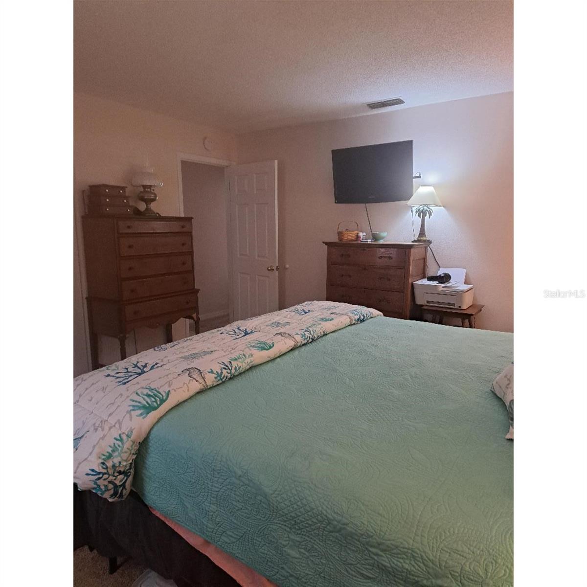 11301 Huggins St Property Photo 15