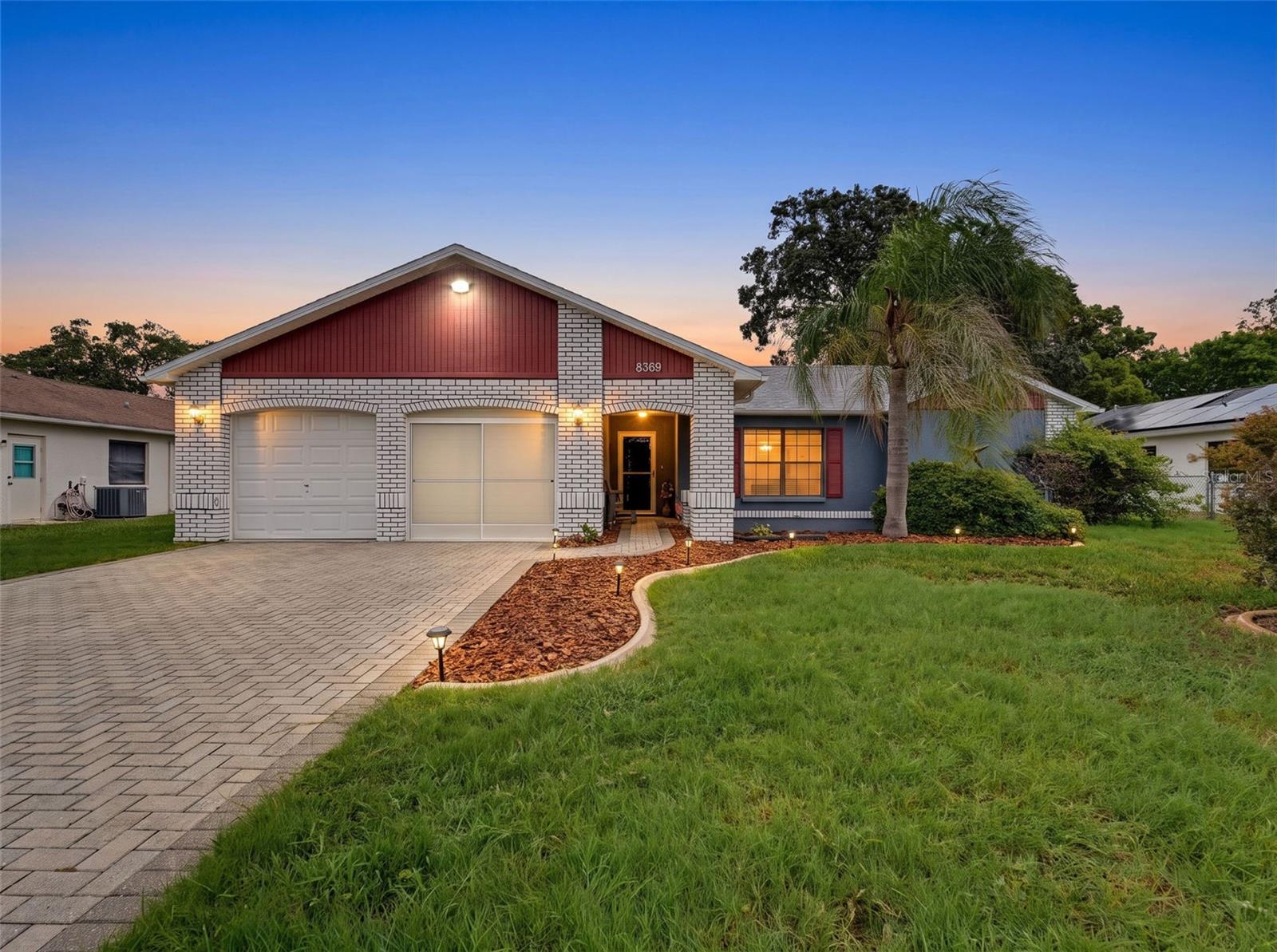 8389 Camphor Dr Property Photo 3