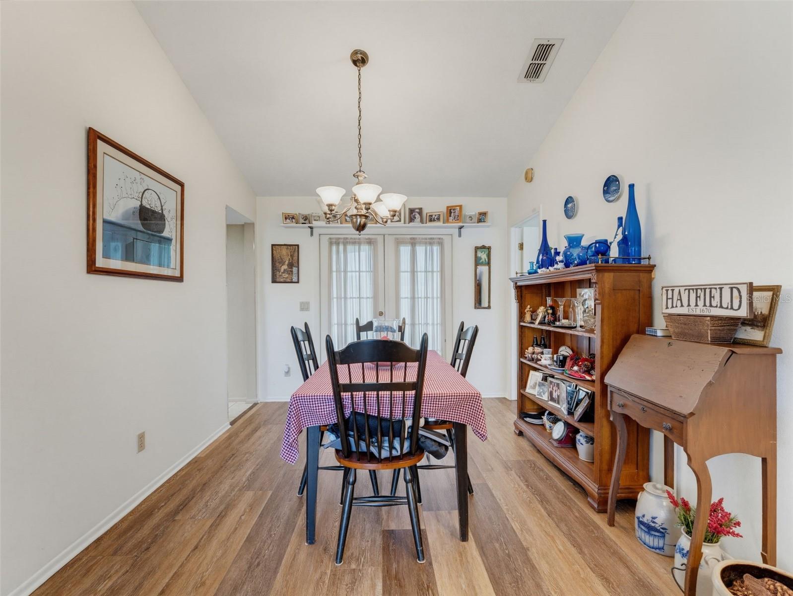 8389 Camphor Dr Property Photo 11