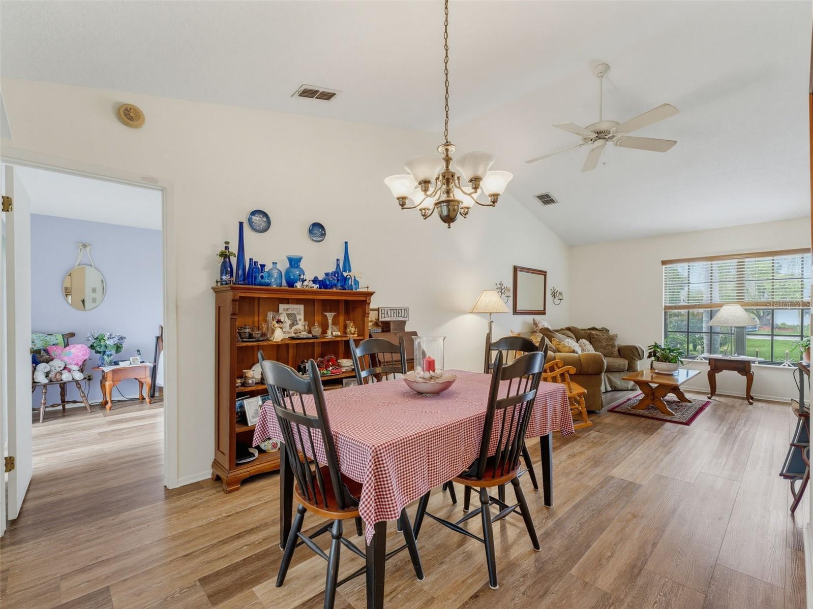 8389 Camphor Dr Property Photo 13