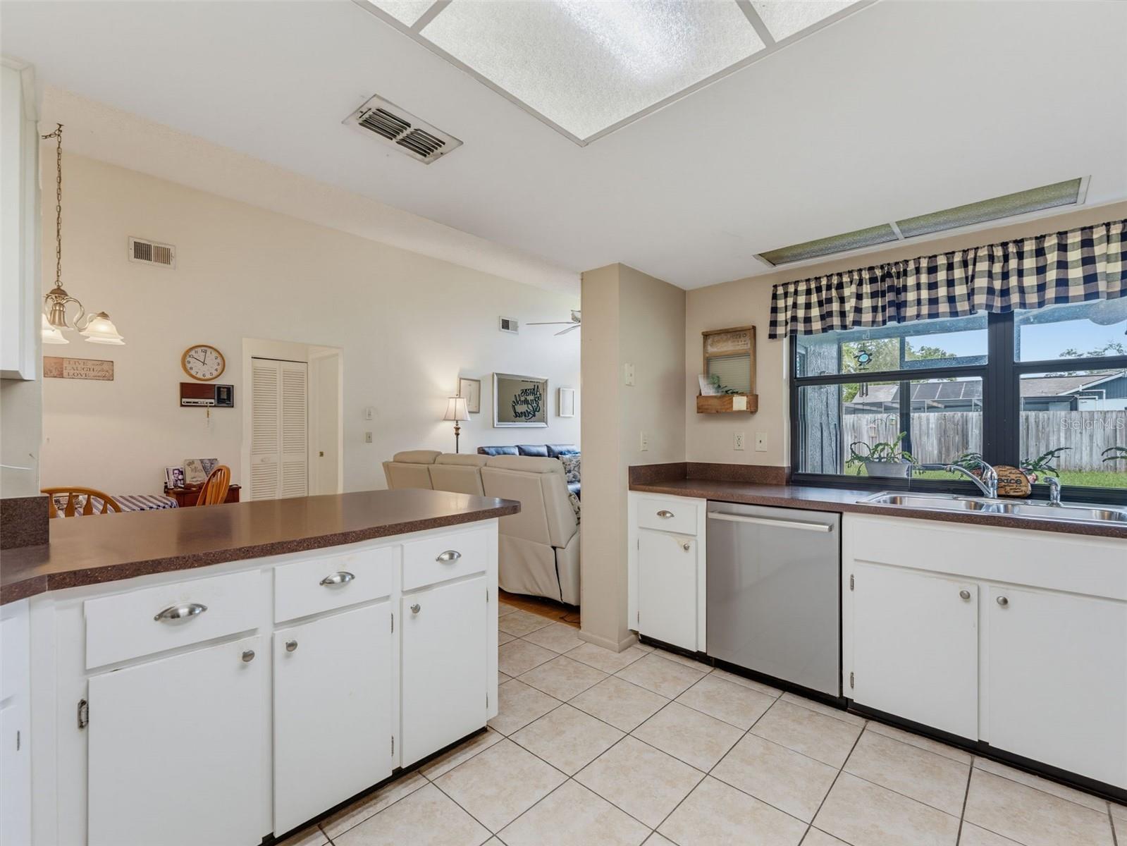 8389 Camphor Dr Property Photo 17