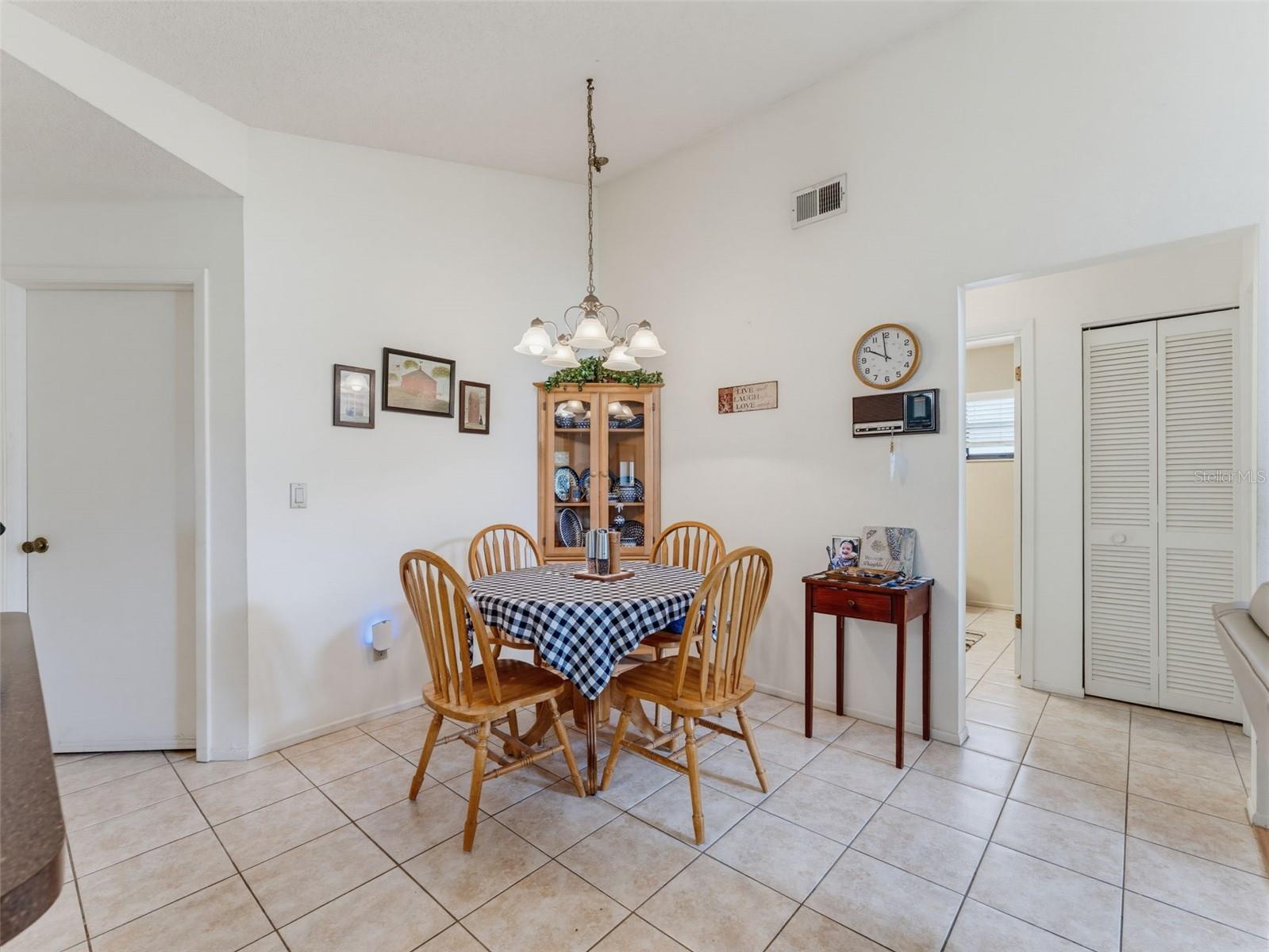 8389 Camphor Dr Property Photo 20