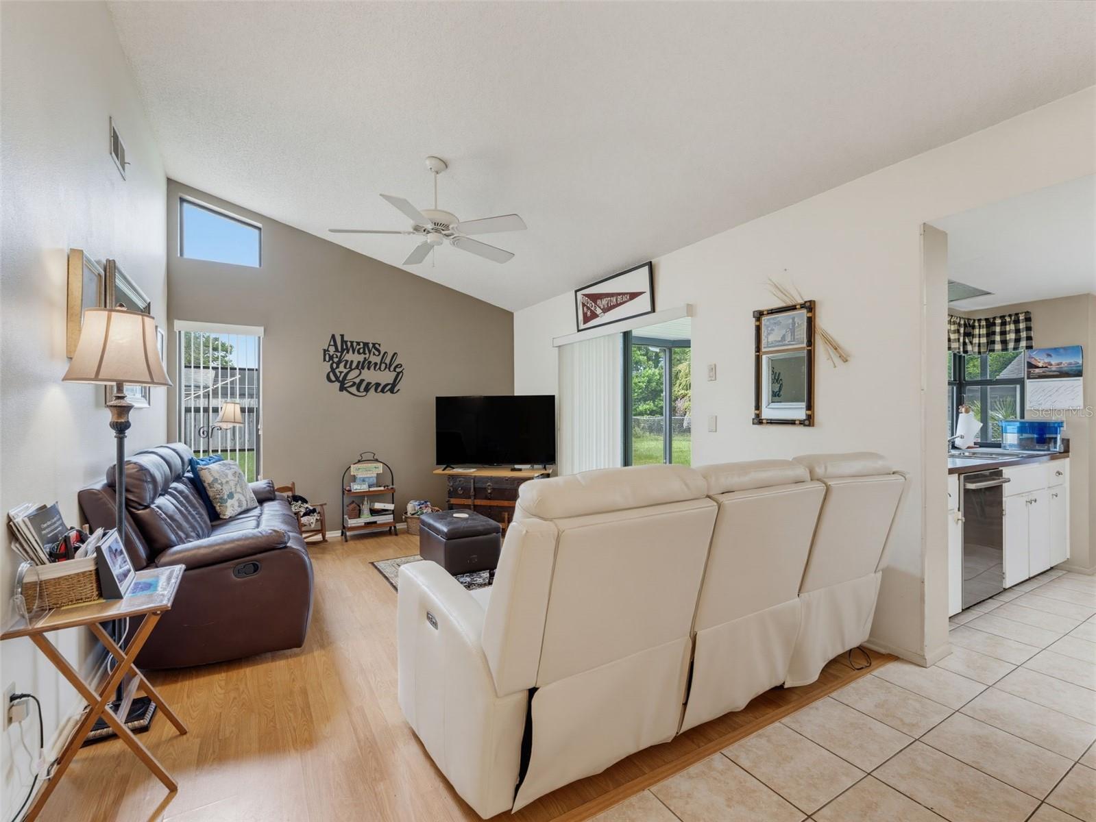 8389 Camphor Dr Property Photo 23