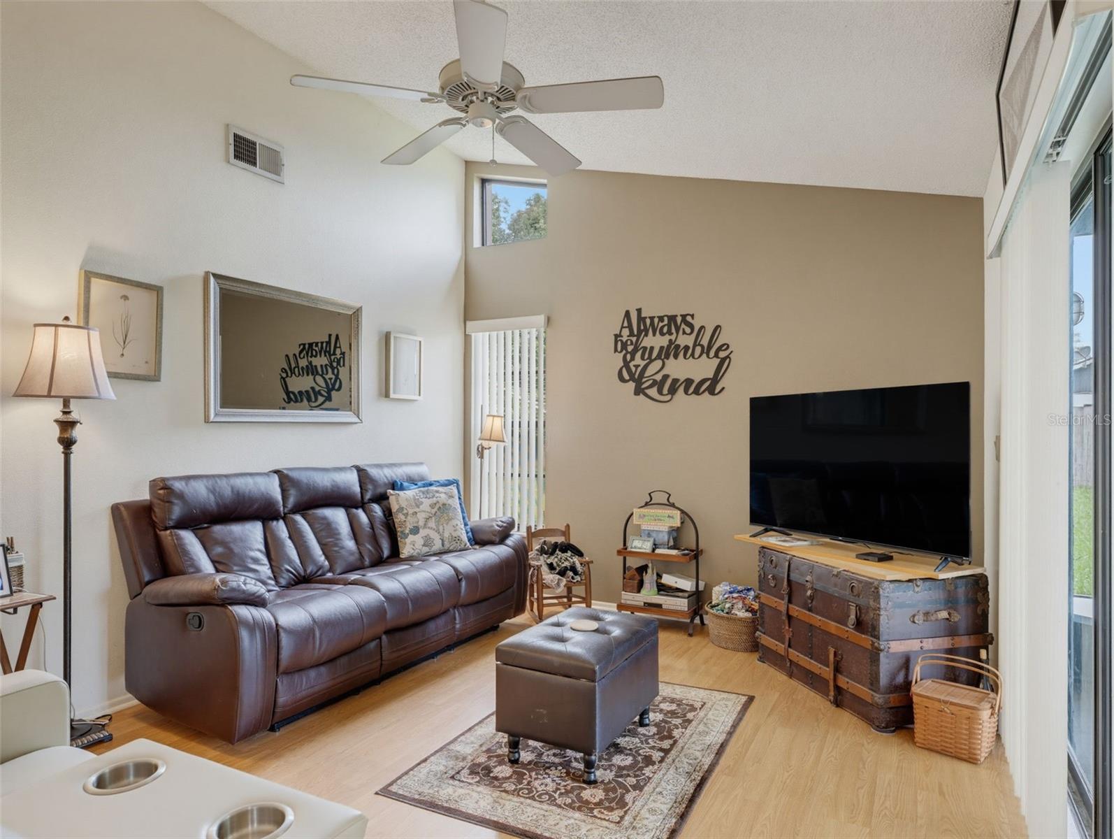8389 Camphor Dr Property Photo 27