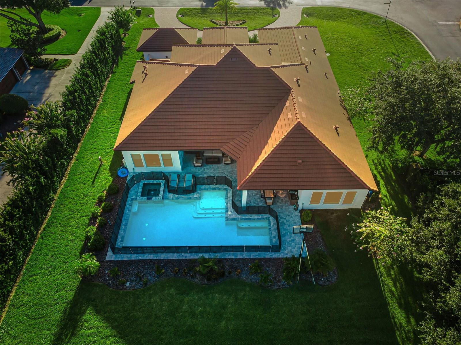 1422 Oak Meadow Pt Property Photo 2