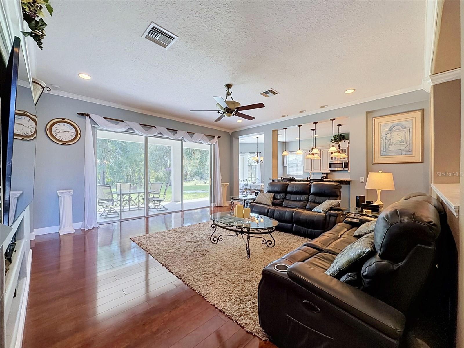 11352 Oyster Bay Cir Property Photo 16