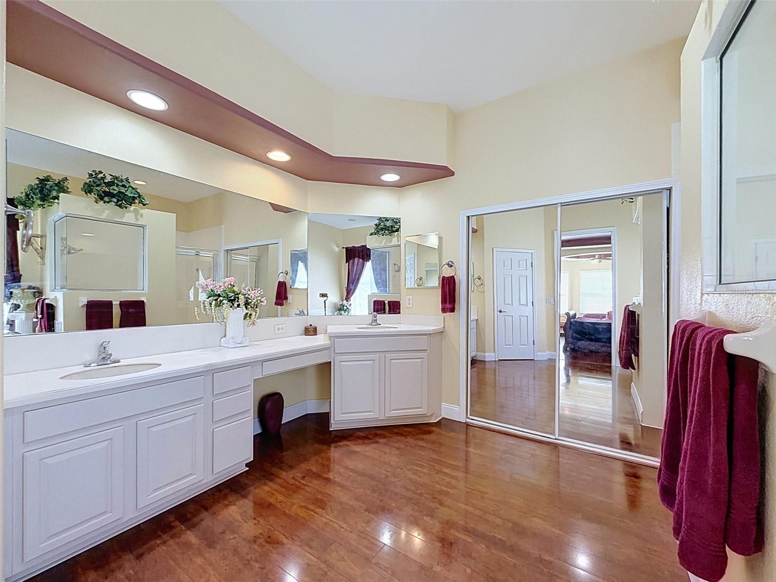 11352 Oyster Bay Cir Property Photo 20