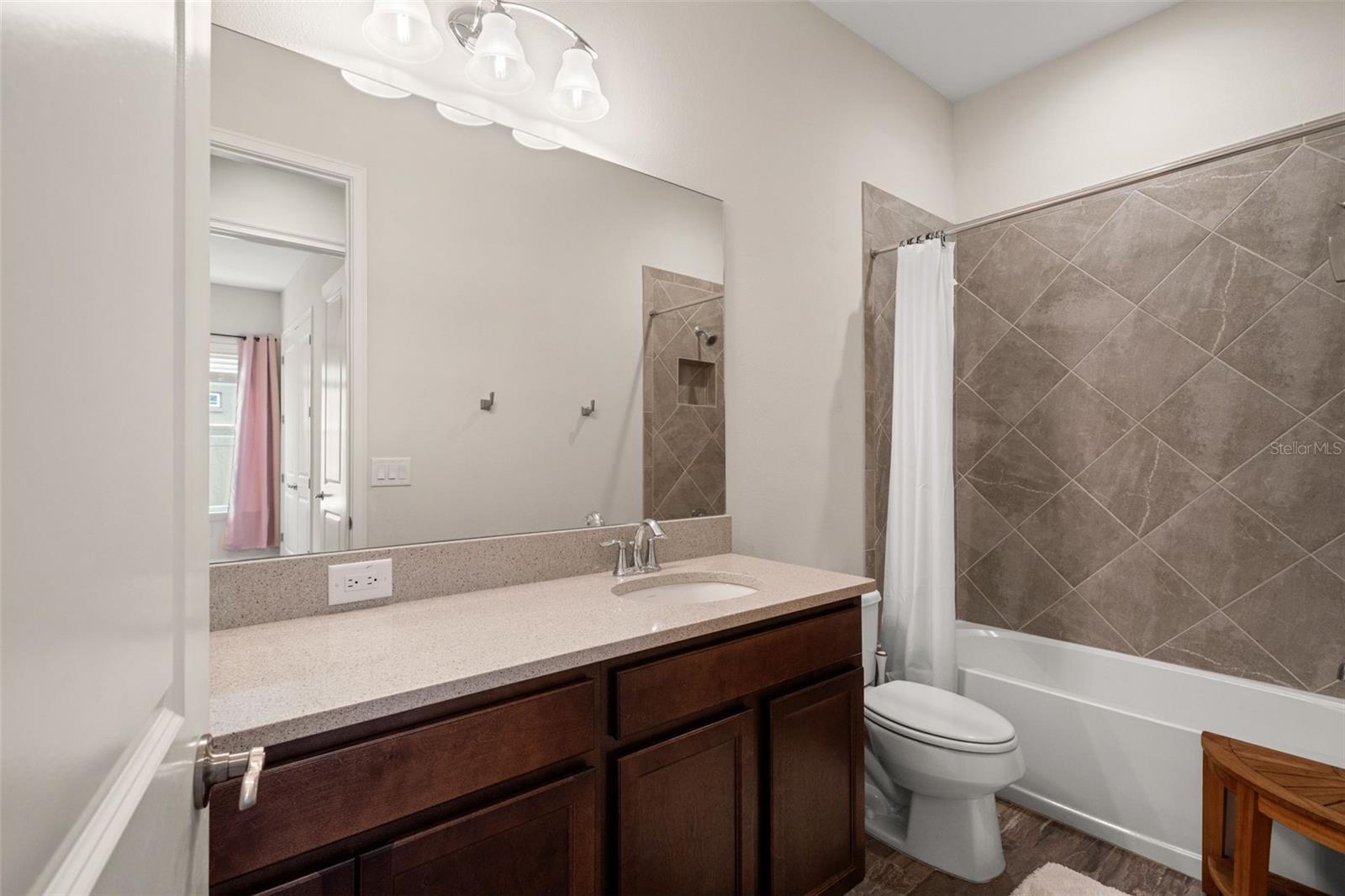 1723 Whitewillow Dr Property Photo 28